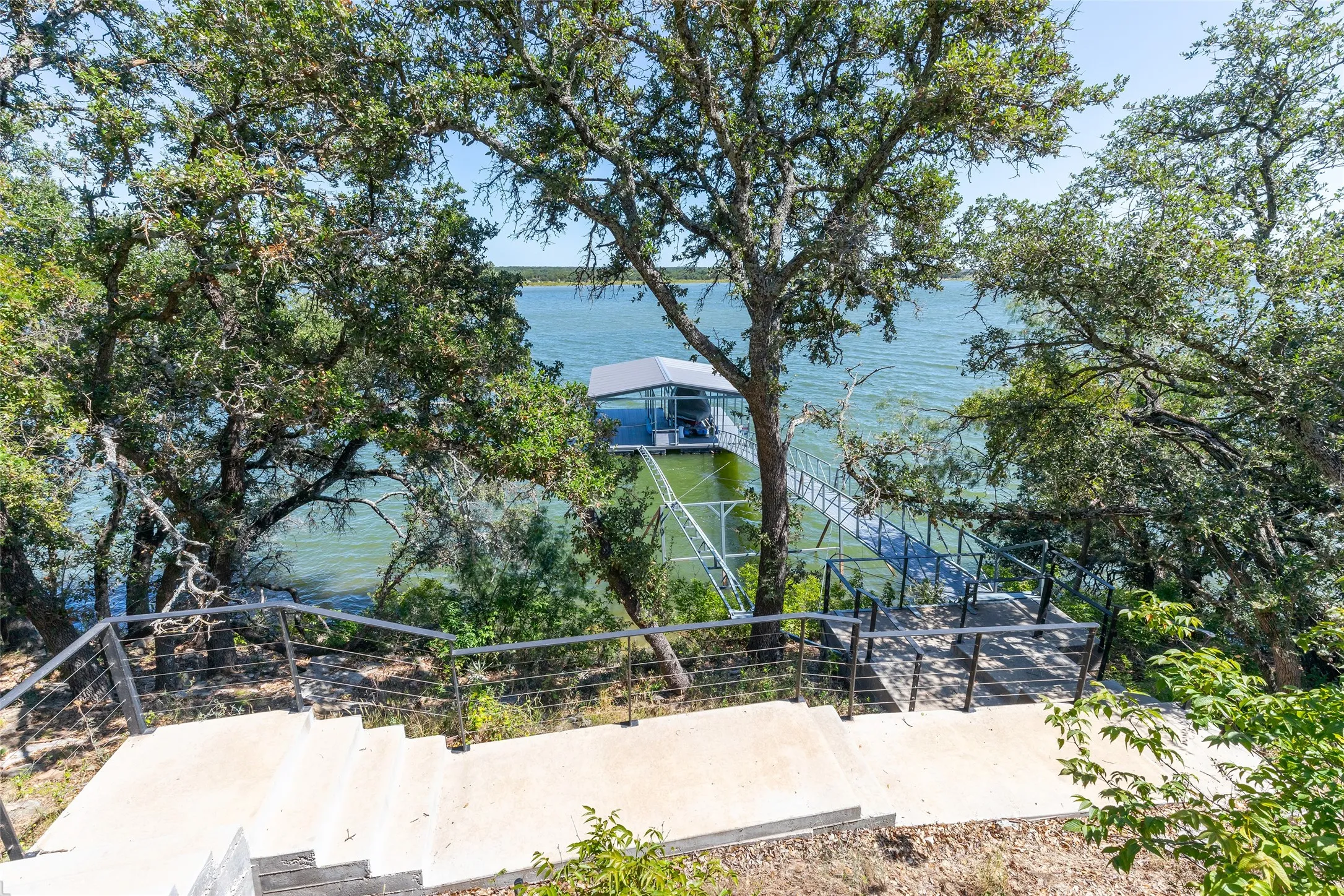 Single Family Residence For Sale in Brown County , 632 Oak Point Drive, May, Texas 76857, 3 Bedroom, 3 Bathroom, 2 Garage spaces, 2,410 Sqft, built in 2022, mls#21358709, Real Estate Agent in May, Homes For Sale in Brown county, Homes For Sale in May, Realtor in May Texas, Real Estate Brokerage Independent Realty Texas, Luminita Cordes Realtor