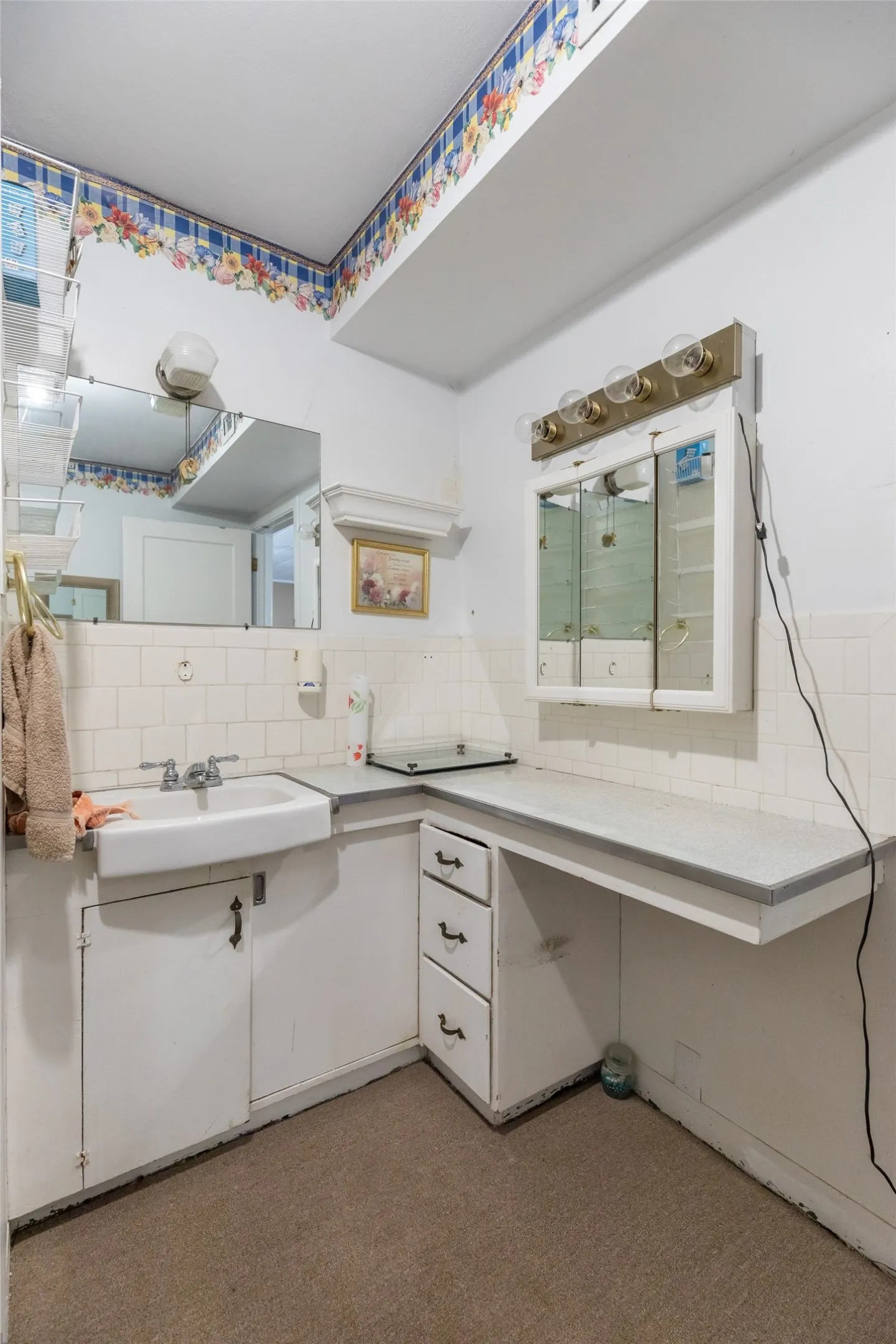Single Family Residence For Sale in Taylor County , 2610 S 25th Street, Abilene, Texas 79605, 3 Bedroom, 2 Bathroom, 2 Garage spaces, 1,450 Sqft, built in 1941, mls#21356758, Real Estate Agent in Abilene, Homes For Sale in Taylor county, Homes For Sale in Abilene, Realtor in Abilene Texas, Real Estate Brokerage Independent Realty Texas, Luminita Cordes Realtor
