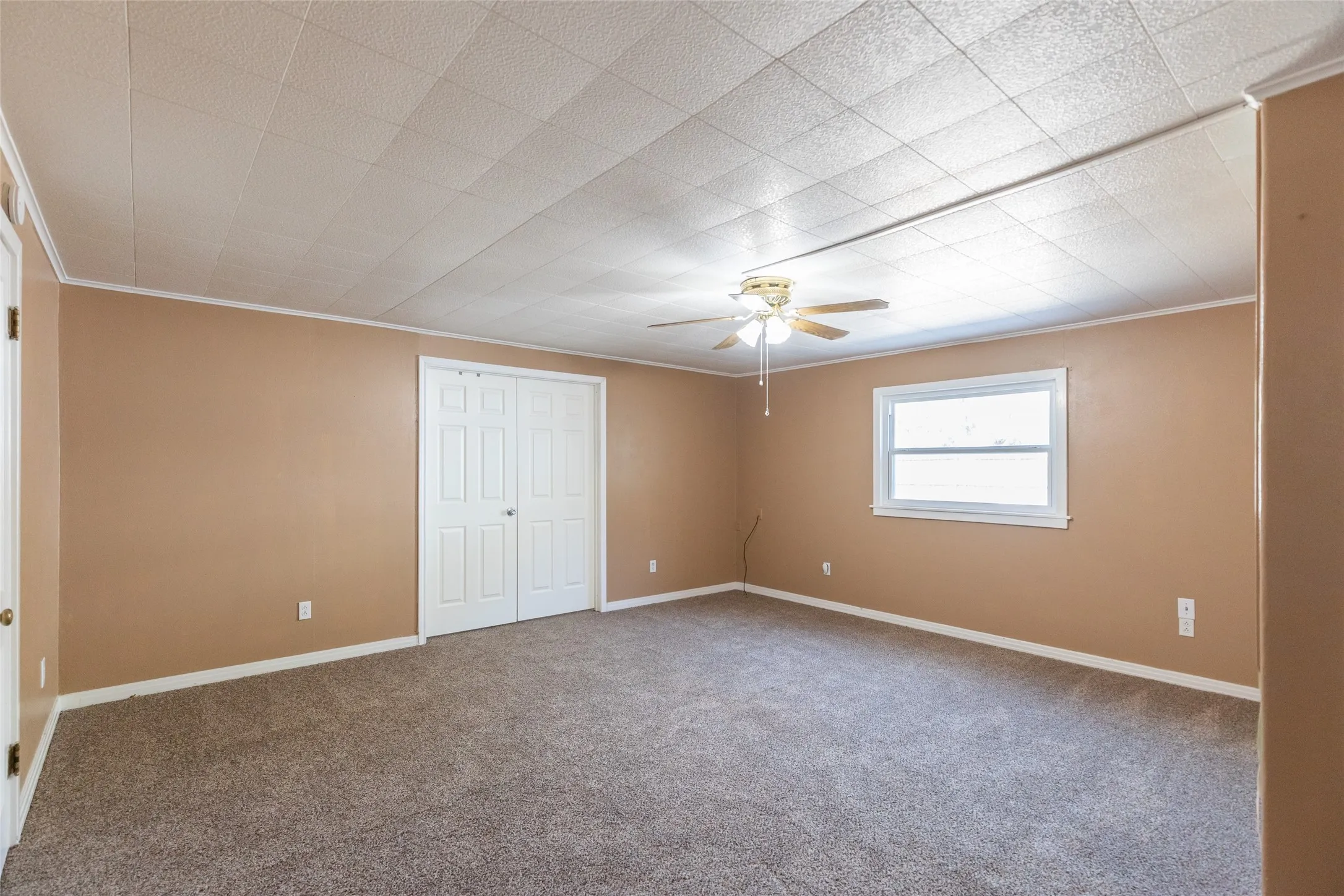 Single Family Residence For Sale in Taylor County , 2610 S 25th Street, Abilene, Texas 79605, 3 Bedroom, 2 Bathroom, 2 Garage spaces, 1,450 Sqft, built in 1941, mls#21356758, Real Estate Agent in Abilene, Homes For Sale in Taylor county, Homes For Sale in Abilene, Realtor in Abilene Texas, Real Estate Brokerage Independent Realty Texas, Luminita Cordes Realtor