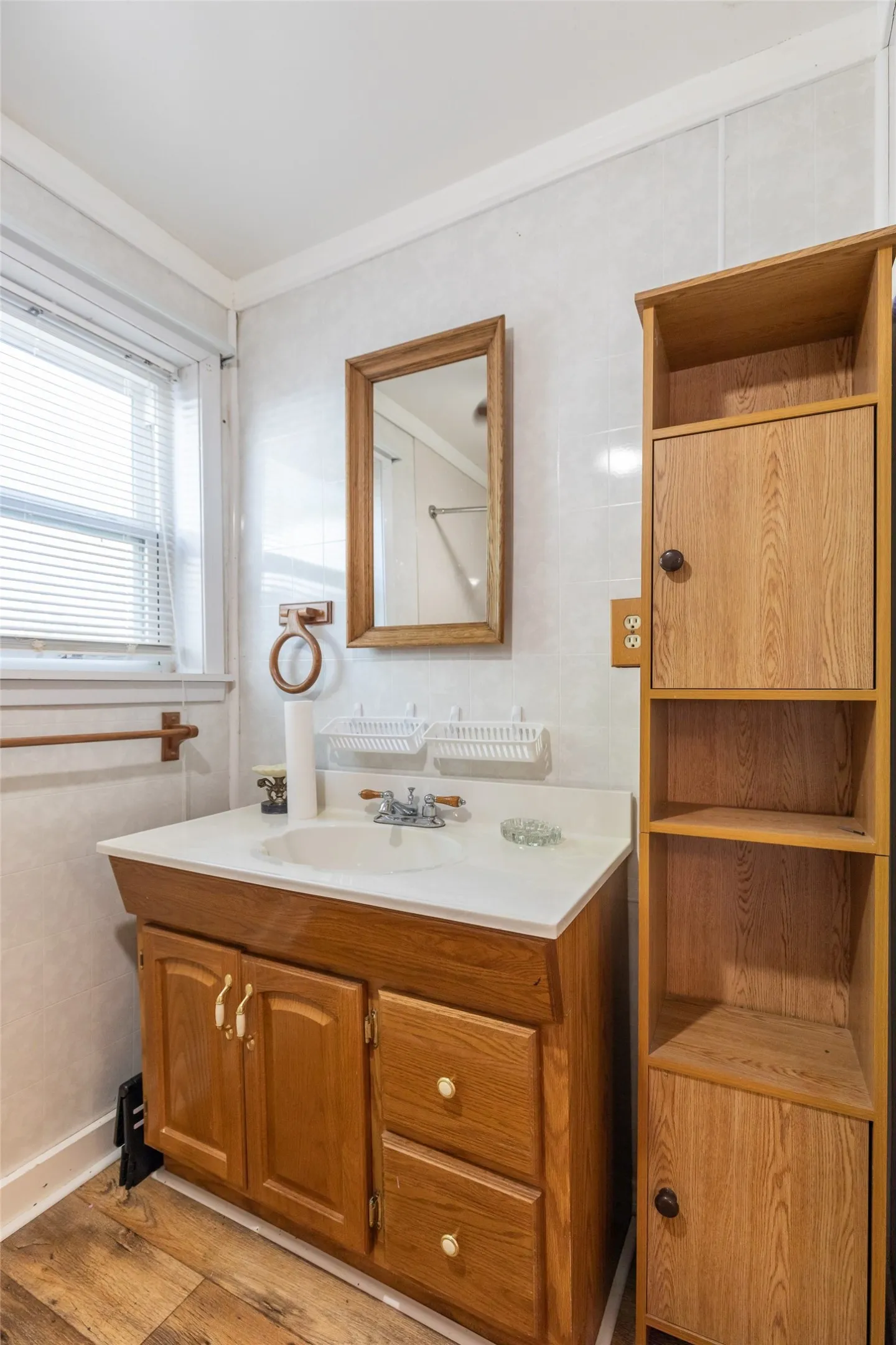 Single Family Residence For Sale in Taylor County , 2610 S 25th Street, Abilene, Texas 79605, 3 Bedroom, 2 Bathroom, 2 Garage spaces, 1,450 Sqft, built in 1941, mls#21356758, Real Estate Agent in Abilene, Homes For Sale in Taylor county, Homes For Sale in Abilene, Realtor in Abilene Texas, Real Estate Brokerage Independent Realty Texas, Luminita Cordes Realtor