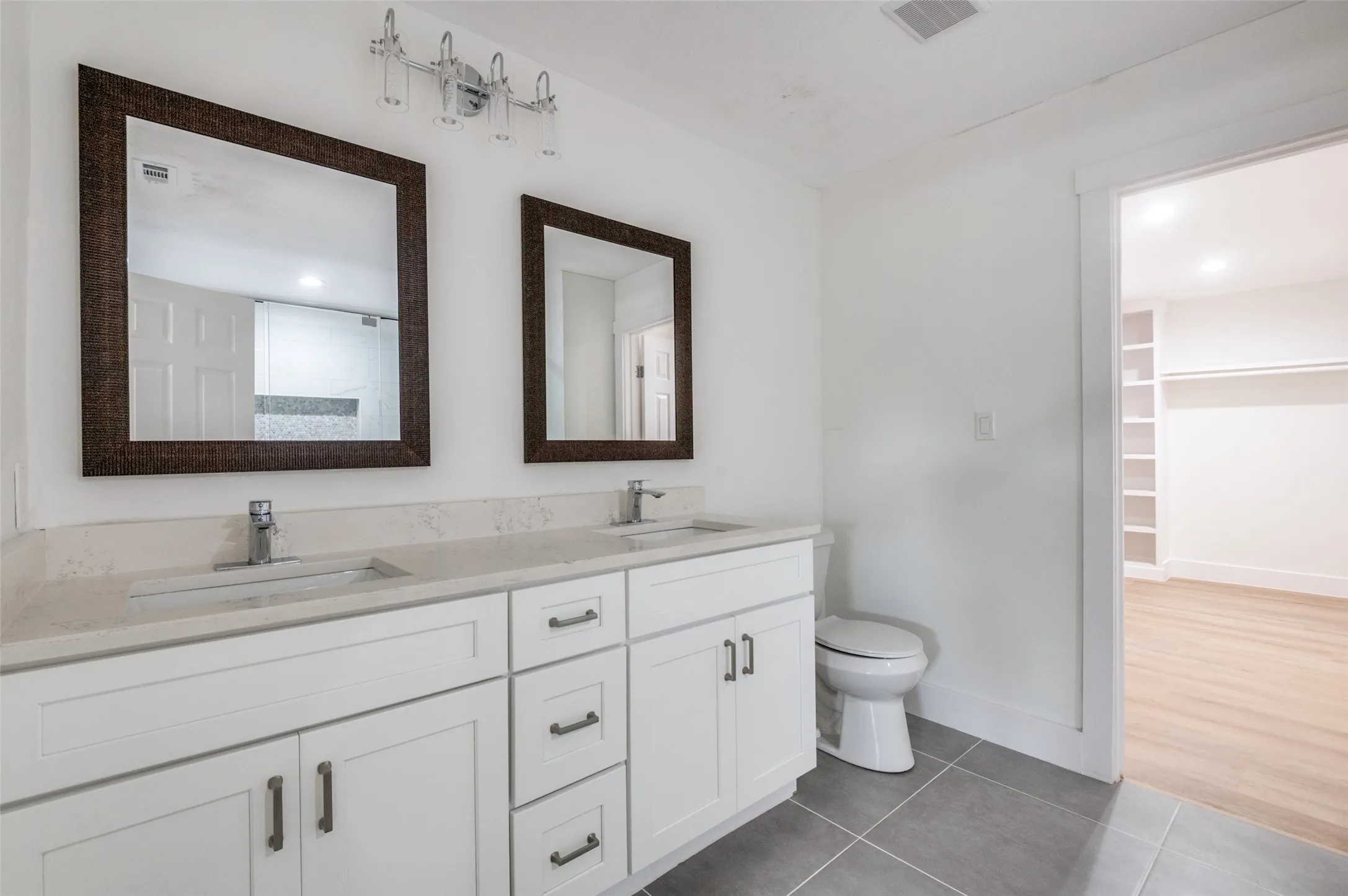 Single Family Residence For Rent in Ellis County , 515 John Arden Drive, Waxahachie, Texas 75165, 4 Bedroom, 2 Bathroom, Garage spaces, 2,501 Sqft, built in 1964, mls#21358869, Real Estate Agent in Waxahachie, Homes For Rent in Ellis county, Homes For Rent in Waxahachie, Realtor in Waxahachie Texas, Real Estate Brokerage Independent Realty Texas, Luminita Cordes Realtor