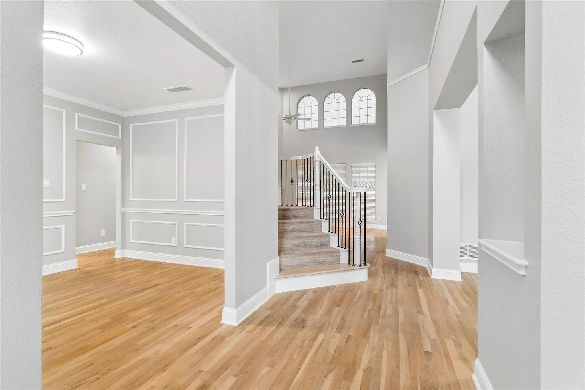 Single Family Residence For Sale in Dallas County , 5912 Crestberry Lane, Sachse, Texas 75048, 4 Bedroom, 3 Bathroom, 2 Garage spaces, 3,730 Sqft, built in 2000, mls#21357885, Real Estate Agent in Sachse, Homes For Sale in Dallas county, Homes For Sale in Sachse, Realtor in Sachse Texas, Real Estate Brokerage Independent Realty Texas, Luminita Cordes Realtor