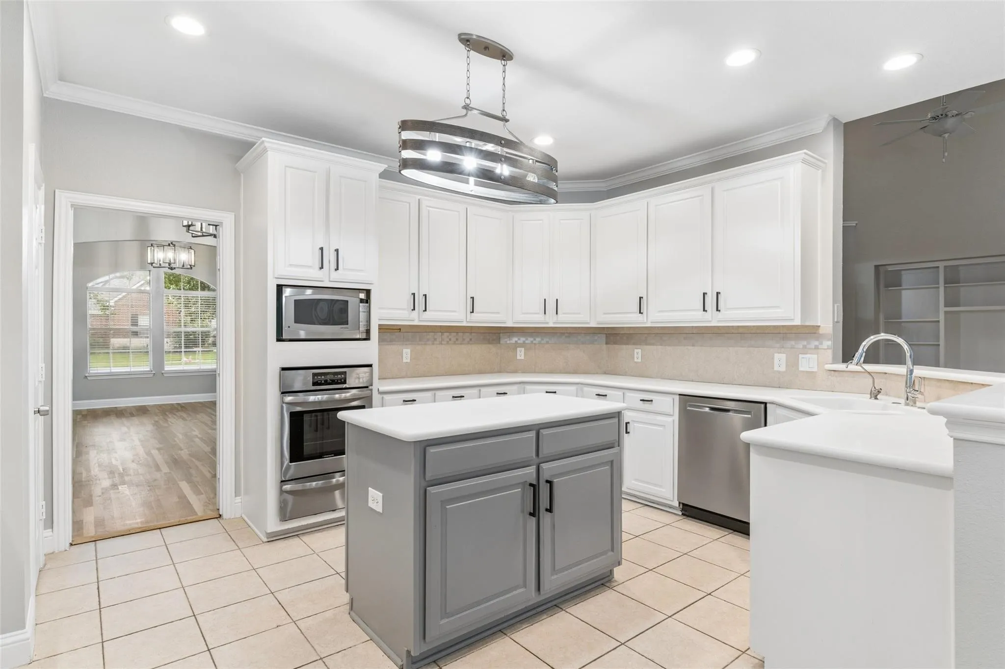 Single Family Residence For Sale in Dallas County , 5912 Crestberry Lane, Sachse, Texas 75048, 4 Bedroom, 3 Bathroom, 2 Garage spaces, 3,730 Sqft, built in 2000, mls#21357885, Real Estate Agent in Sachse, Homes For Sale in Dallas county, Homes For Sale in Sachse, Realtor in Sachse Texas, Real Estate Brokerage Independent Realty Texas, Luminita Cordes Realtor