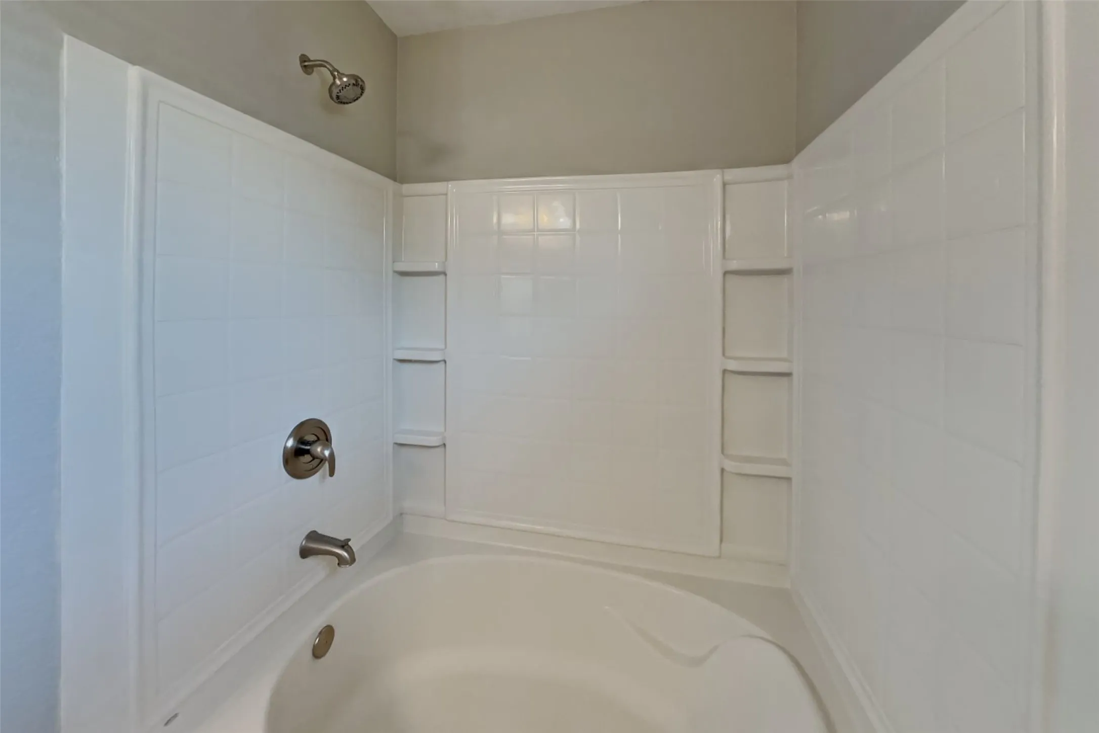 Single Family Residence For Rent in Tarrant County , 11616 Bobcat Drive, Fort Worth, Texas 76244, 4 Bedroom, 3 Bathroom, 2 Garage spaces, 2,060 Sqft, built in 2003, mls#21358877, Real Estate Agent in Fort Worth, Homes For Rent in Tarrant county, Homes For Rent in Fort Worth, Realtor in Fort Worth Texas, Real Estate Brokerage Independent Realty Texas, Luminita Cordes Realtor