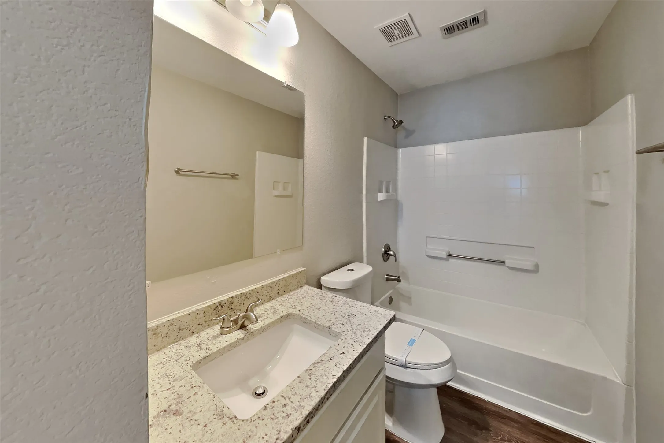 Single Family Residence For Rent in Tarrant County , 11616 Bobcat Drive, Fort Worth, Texas 76244, 4 Bedroom, 3 Bathroom, 2 Garage spaces, 2,060 Sqft, built in 2003, mls#21358877, Real Estate Agent in Fort Worth, Homes For Rent in Tarrant county, Homes For Rent in Fort Worth, Realtor in Fort Worth Texas, Real Estate Brokerage Independent Realty Texas, Luminita Cordes Realtor