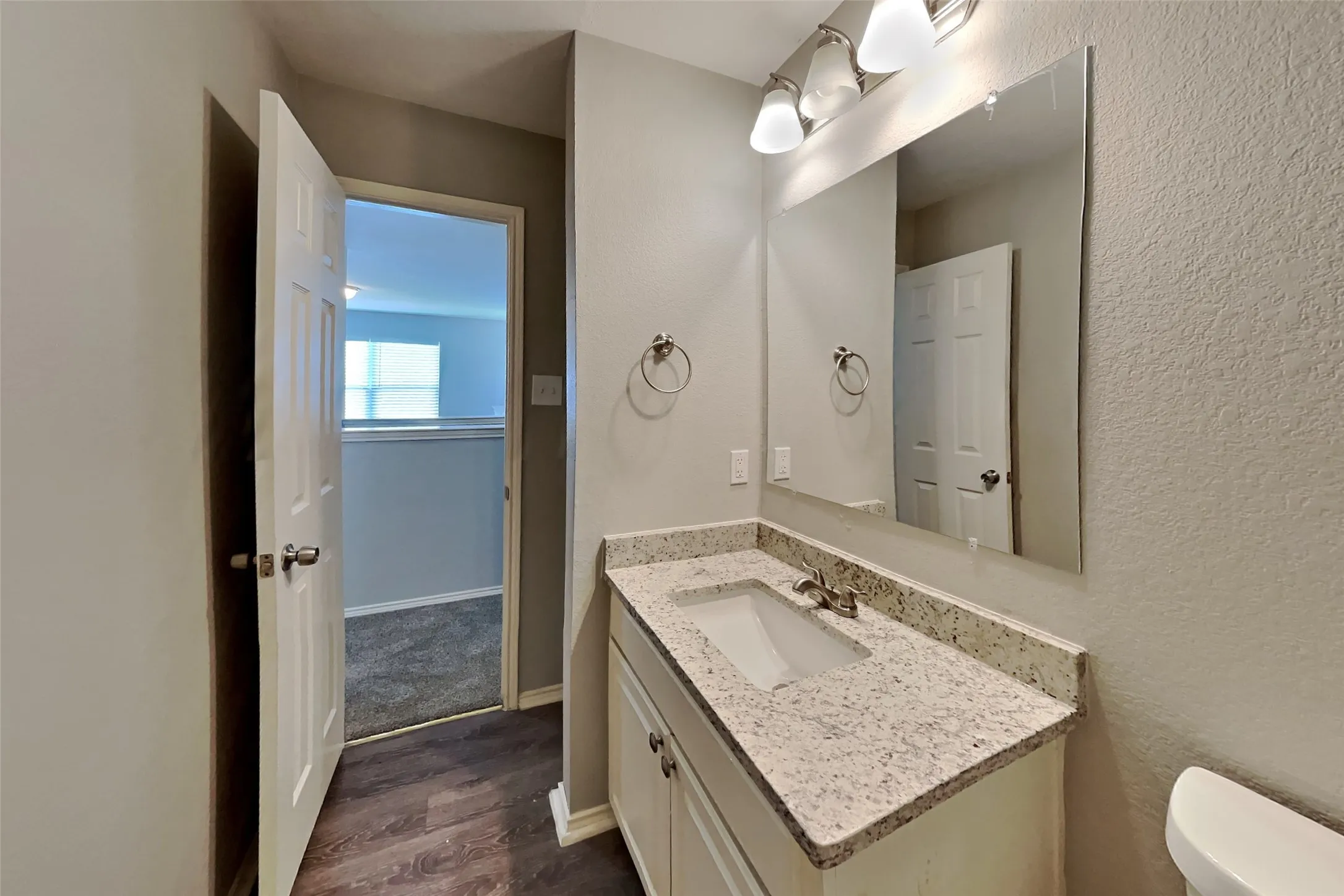 Single Family Residence For Rent in Tarrant County , 11616 Bobcat Drive, Fort Worth, Texas 76244, 4 Bedroom, 3 Bathroom, 2 Garage spaces, 2,060 Sqft, built in 2003, mls#21358877, Real Estate Agent in Fort Worth, Homes For Rent in Tarrant county, Homes For Rent in Fort Worth, Realtor in Fort Worth Texas, Real Estate Brokerage Independent Realty Texas, Luminita Cordes Realtor