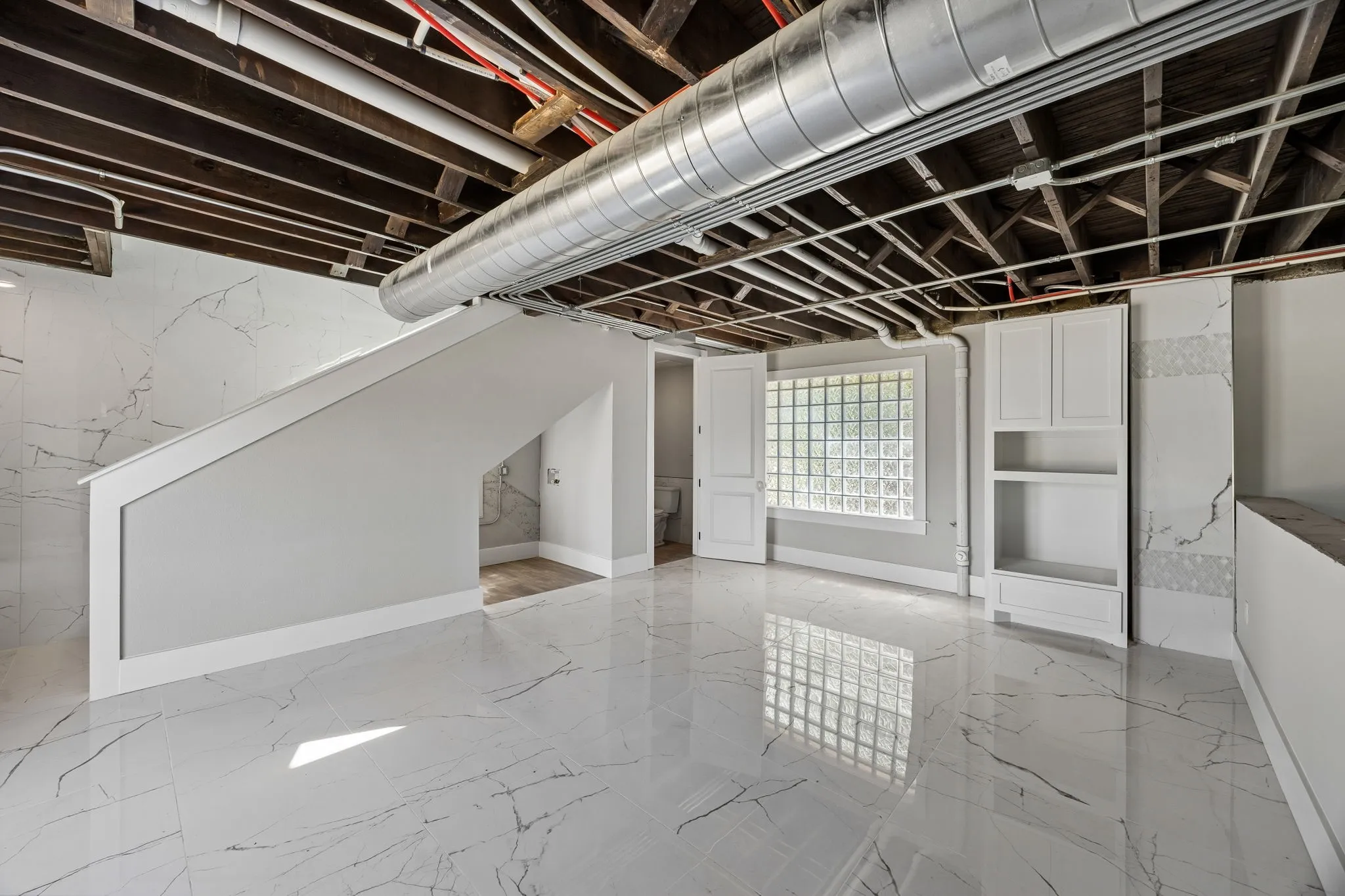 Single Family Residence For Sale in Tarrant County , 1200 E Maddox Avenue, Fort Worth, Texas 76104, 6 Bedroom, 8 Bathroom, 4 Garage spaces, 8,851 Sqft, built in 1930, mls#21358675, Real Estate Agent in Fort Worth, Homes For Sale in Tarrant county, Homes For Sale in Fort Worth, Realtor in Fort Worth Texas, Real Estate Brokerage Independent Realty Texas, Luminita Cordes Realtor