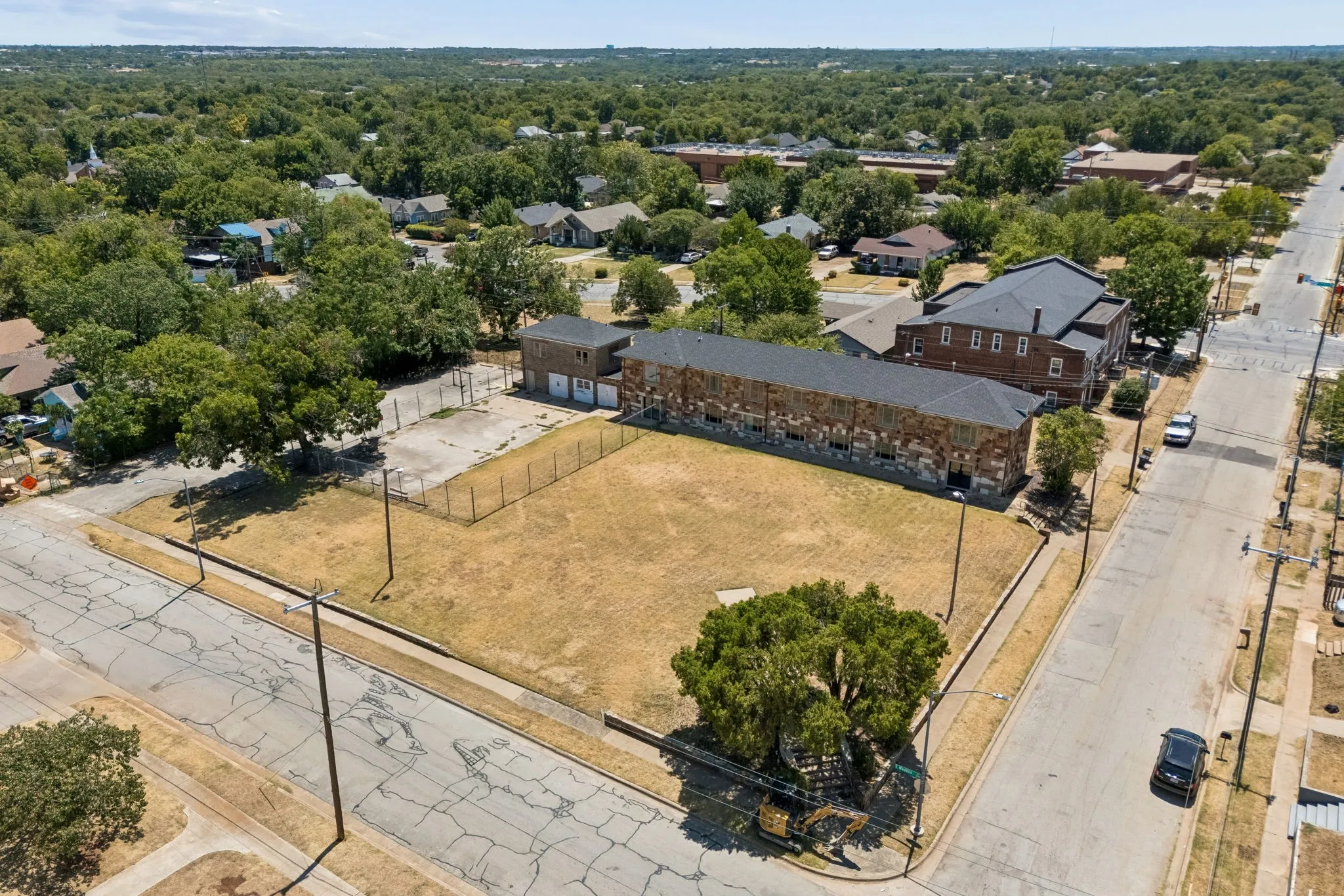 Single Family Residence For Sale in Tarrant County , 1200 E Maddox Avenue, Fort Worth, Texas 76104, 6 Bedroom, 8 Bathroom, 4 Garage spaces, 8,851 Sqft, built in 1930, mls#21358675, Real Estate Agent in Fort Worth, Homes For Sale in Tarrant county, Homes For Sale in Fort Worth, Realtor in Fort Worth Texas, Real Estate Brokerage Independent Realty Texas, Luminita Cordes Realtor
