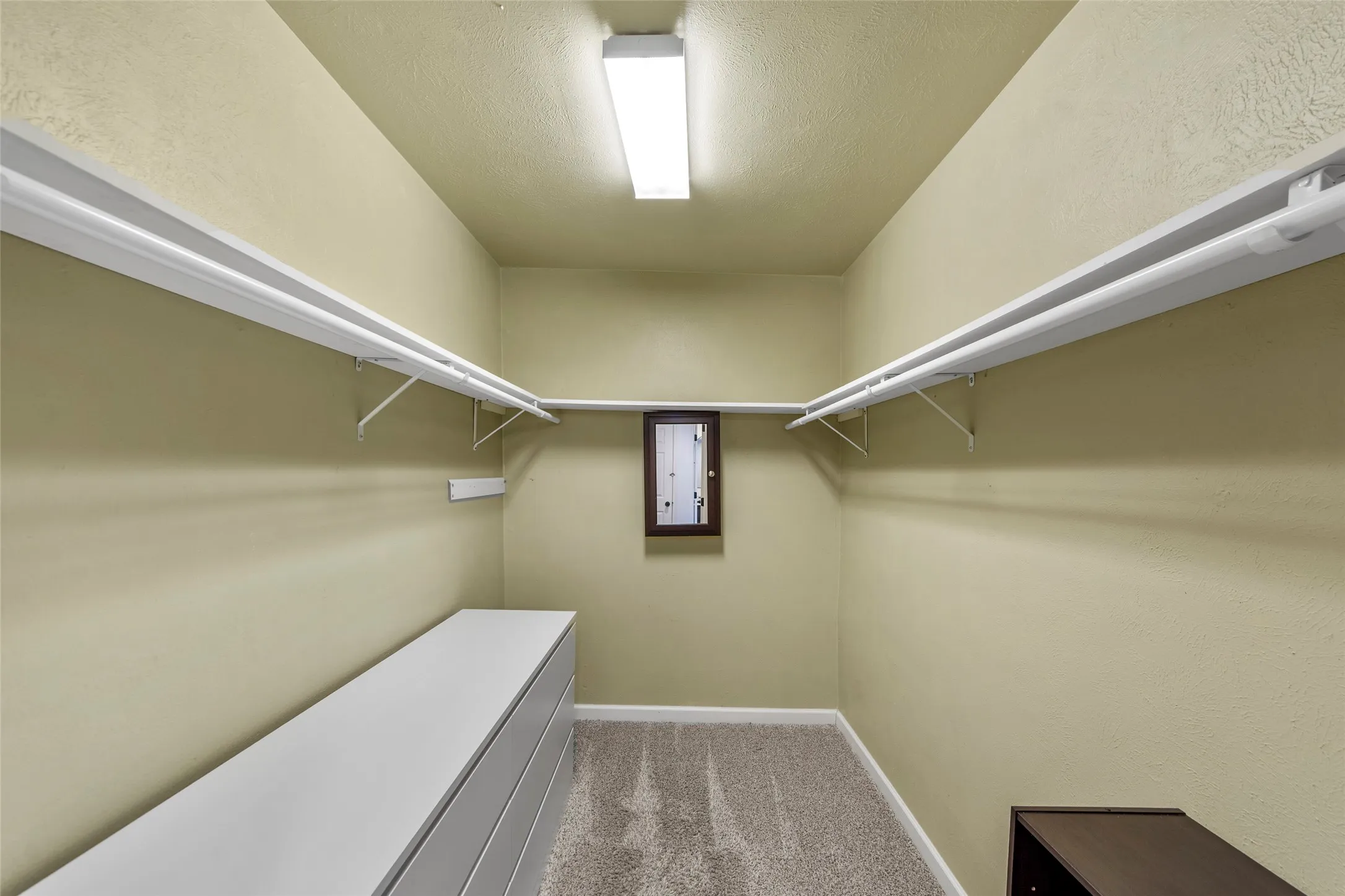 Single Family Residence For Sale in Denton County , 2017 Jennifer Court, Carrollton, Texas 75007, 3 Bedroom, 2 Bathroom, 2 Garage spaces, 1,821 Sqft, built in 1974, mls#21346866, Real Estate Agent in Carrollton, Homes For Sale in Denton county, Homes For Sale in Carrollton, Realtor in Carrollton Texas, Real Estate Brokerage Independent Realty Texas, Luminita Cordes Realtor
