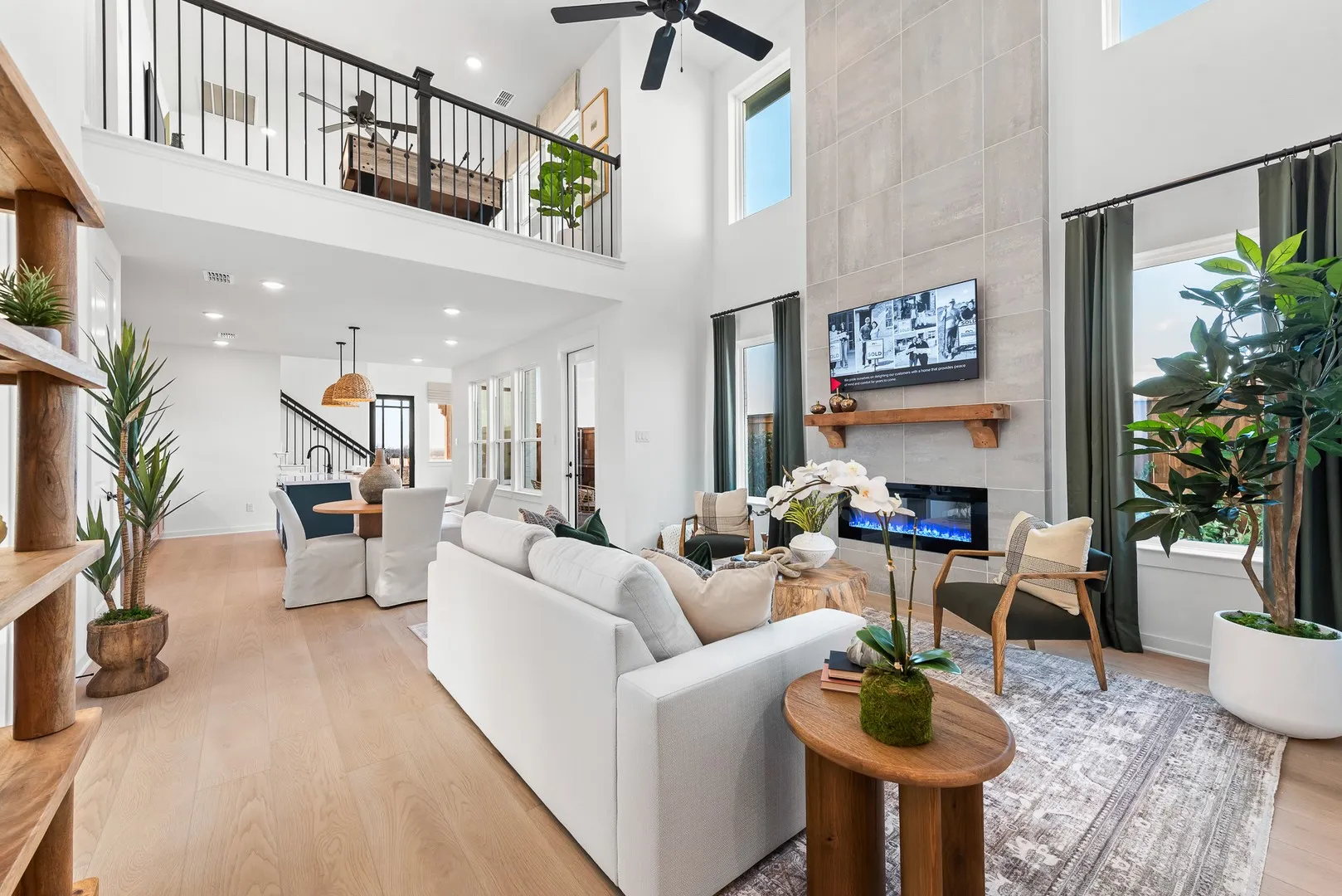 Hillside Village Model - MLS - 008