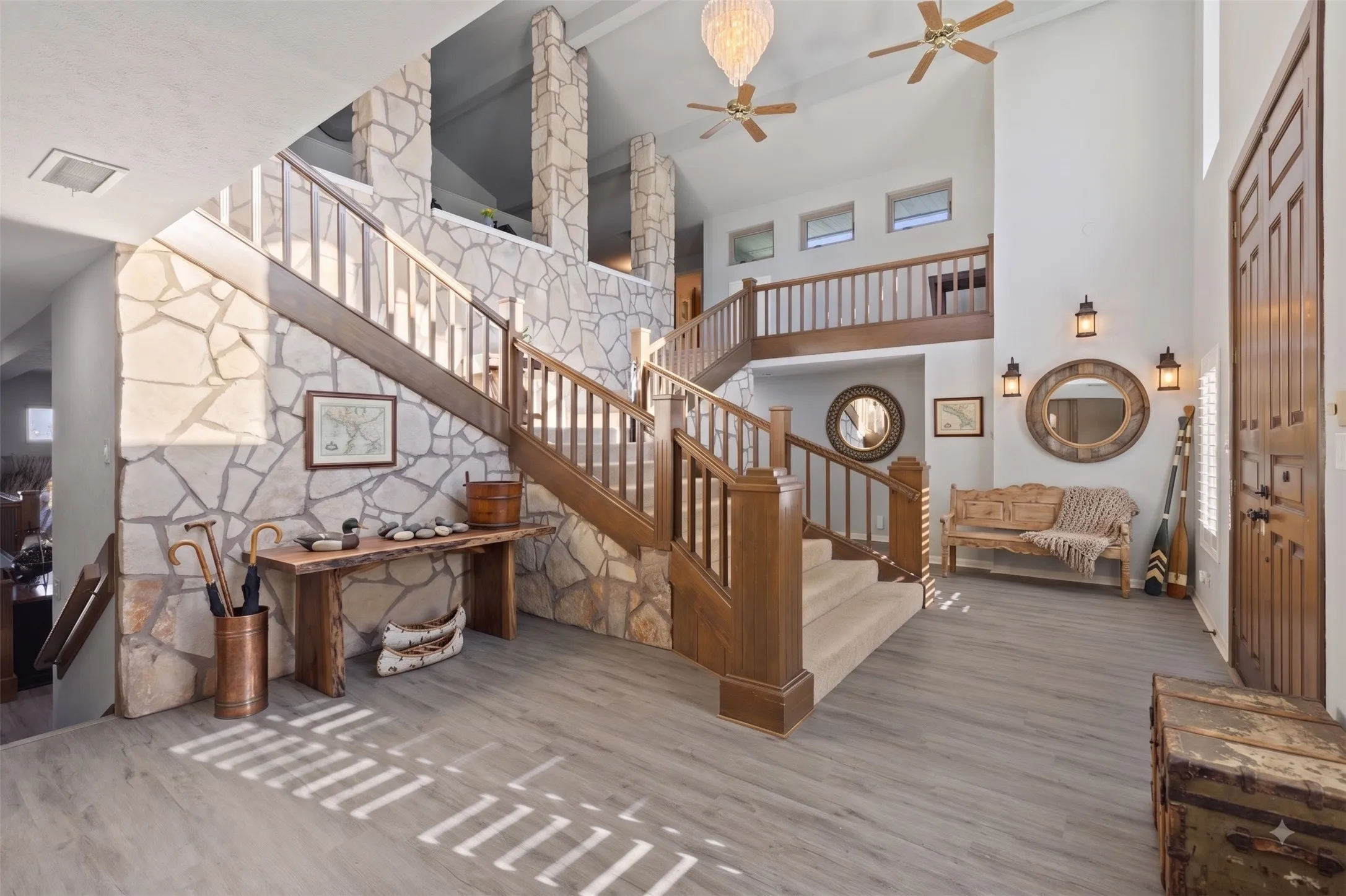 Single Family Residence For Sale in Henderson County , 1035 Holiday Circle, Seven Points, Texas 75143, 5 Bedroom, 4 Bathroom, 2 Garage spaces, 5,110 Sqft, built in 1985, Price $949,000, mls#21358806, Real Estate Agent in Seven Points, Homes For Sale in Henderson county, Homes For Sale in Seven Points, Realtor in Seven Points Texas, Real Estate Brokerage Independent Realty Texas, Luminita Cordes Realtor
