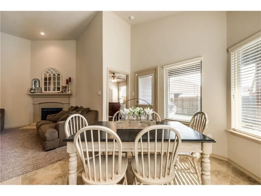 Single Family Residence For Rent in Tarrant County , 313 Delgany Trail, Fort Worth, Texas 76052, 4 Bedroom, 2 Bathroom, 2 Garage spaces, 1,793 Sqft, built in 2015, mls#21358786, Real Estate Agent in Fort Worth, Homes For Rent in Tarrant county, Homes For Rent in Fort Worth, Realtor in Fort Worth Texas, Real Estate Brokerage Independent Realty Texas, Luminita Cordes Realtor