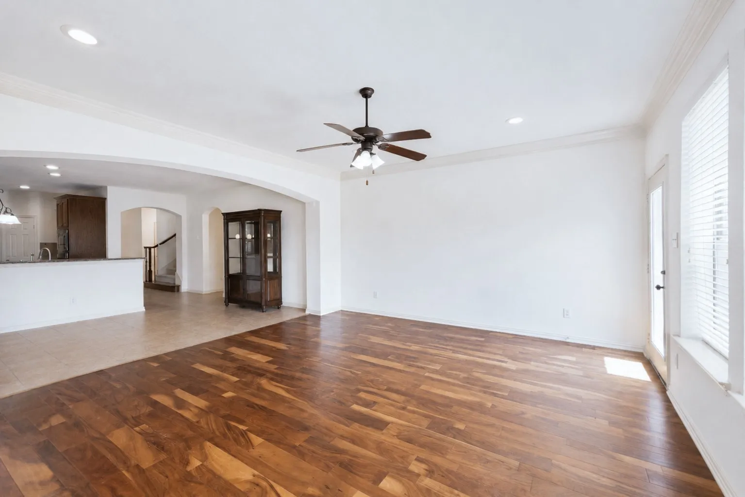 Single Family Residence For Sale in Collin County , 1915 Kirby Lane, Allen, Texas 75013, 5 Bedroom, 3 Bathroom, 2 Garage spaces, 3,270 Sqft, built in 2006, mls#21356547, Real Estate Agent in Allen, Homes For Sale in Collin county, Homes For Sale in Allen, Realtor in Allen Texas, Real Estate Brokerage Independent Realty Texas, Luminita Cordes Realtor