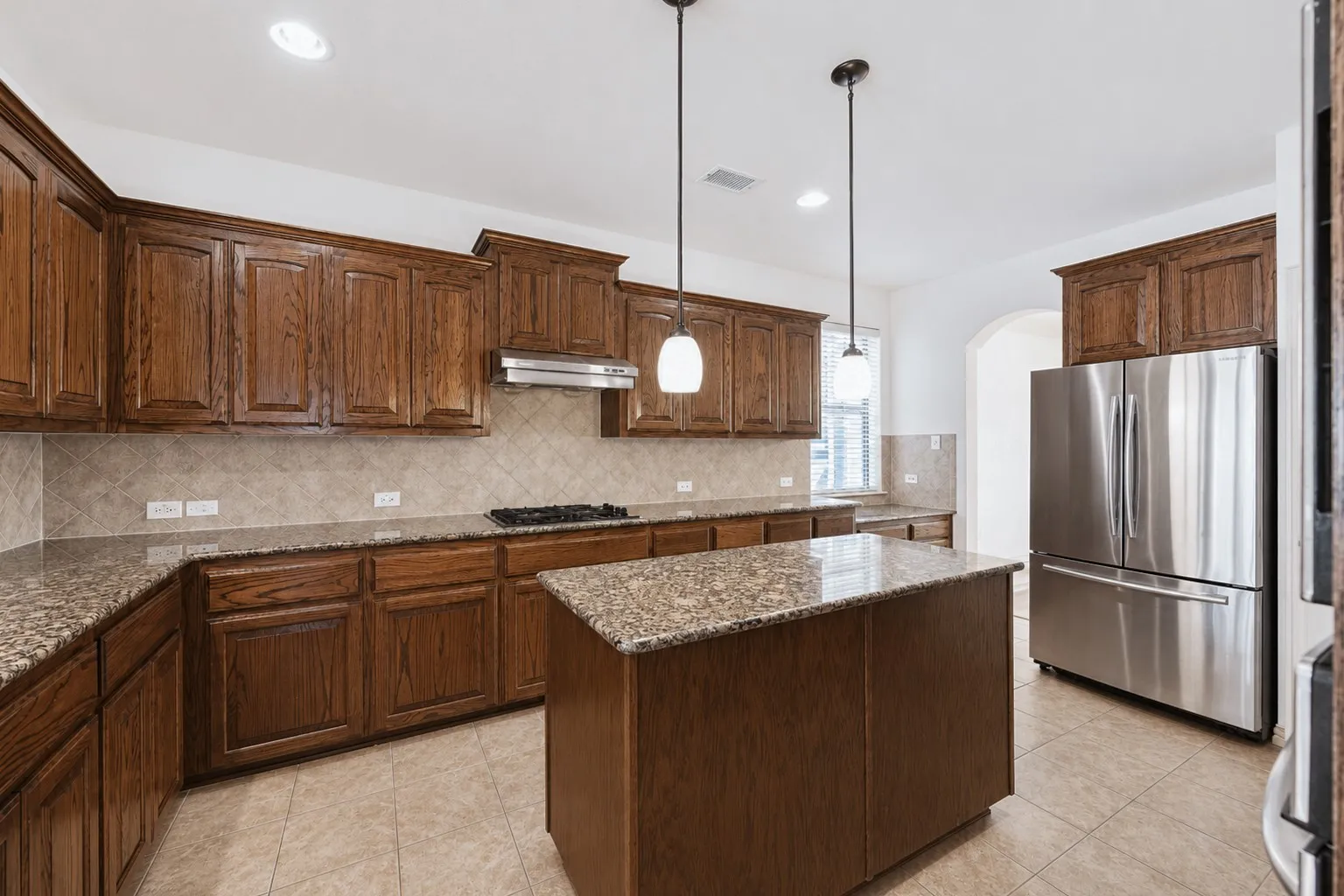 Single Family Residence For Sale in Collin County , 1915 Kirby Lane, Allen, Texas 75013, 5 Bedroom, 3 Bathroom, 2 Garage spaces, 3,270 Sqft, built in 2006, mls#21356547, Real Estate Agent in Allen, Homes For Sale in Collin county, Homes For Sale in Allen, Realtor in Allen Texas, Real Estate Brokerage Independent Realty Texas, Luminita Cordes Realtor