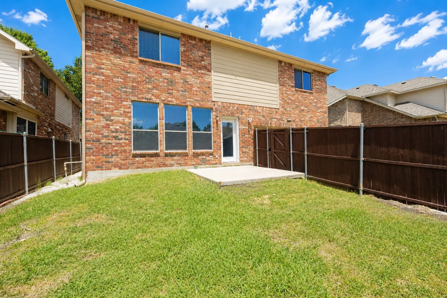 Single Family Residence For Sale in Collin County , 1915 Kirby Lane, Allen, Texas 75013, 5 Bedroom, 3 Bathroom, 2 Garage spaces, 3,270 Sqft, built in 2006, mls#21356547, Real Estate Agent in Allen, Homes For Sale in Collin county, Homes For Sale in Allen, Realtor in Allen Texas, Real Estate Brokerage Independent Realty Texas, Luminita Cordes Realtor