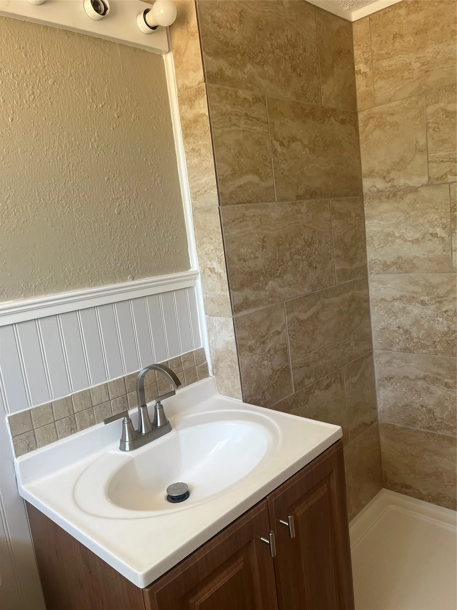 Single Family Residence For Sale in Dallas County , 5809 Trio Lane, Dallas, Texas 75241, 4 Bedroom, 2 Bathroom, Garage spaces, 1,299 Sqft, built in 1959, mls#21358888, Real Estate Agent in Dallas, Homes For Sale in Dallas county, Homes For Sale in Dallas, Realtor in Dallas Texas, Real Estate Brokerage Independent Realty Texas, Luminita Cordes Realtor