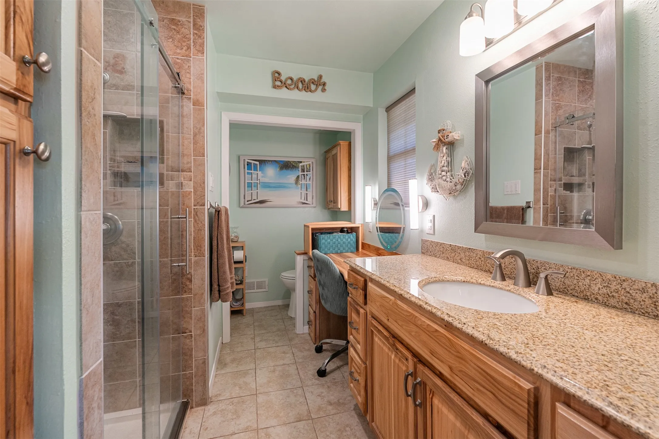 Single Family Residence For Sale in Kaufman County , 17325 County Road 4067, Kemp, Texas 75143, 3 Bedroom, 3 Bathroom, 2 Garage spaces, 1,997 Sqft, built in 1996, mls#21358808, Real Estate Agent in Kemp, Homes For Sale in Kaufman county, Homes For Sale in Kemp, Realtor in Kemp Texas, Real Estate Brokerage Independent Realty Texas, Luminita Cordes Realtor