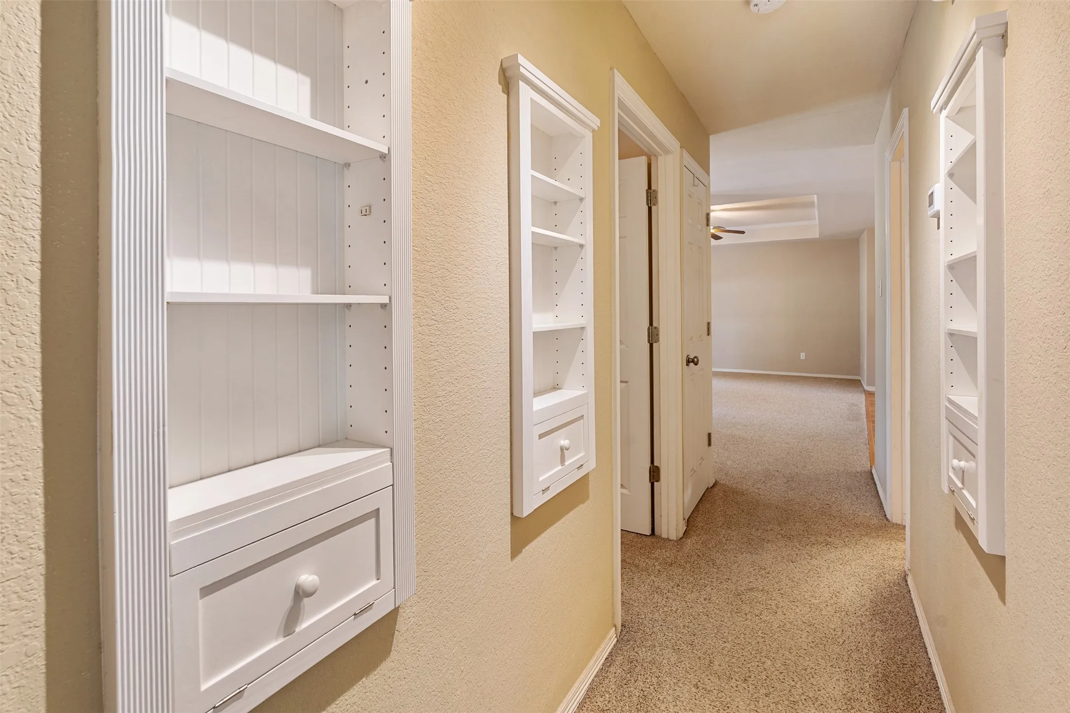 Single Family Residence For Sale in Kaufman County , 17325 County Road 4067, Kemp, Texas 75143, 3 Bedroom, 3 Bathroom, 2 Garage spaces, 1,997 Sqft, built in 1996, mls#21358808, Real Estate Agent in Kemp, Homes For Sale in Kaufman county, Homes For Sale in Kemp, Realtor in Kemp Texas, Real Estate Brokerage Independent Realty Texas, Luminita Cordes Realtor