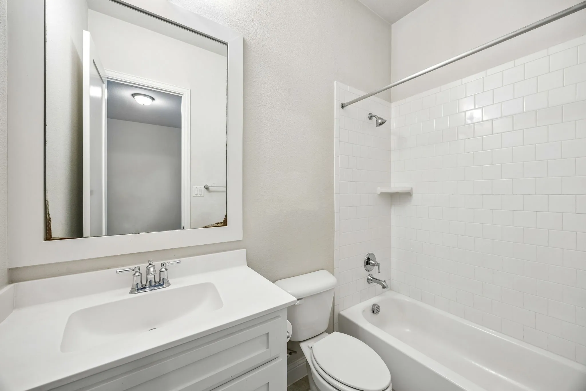 Single Family Residence For Sale in Collin County , 1739 Ellington Drive, Celina, Texas 75009, 4 Bedroom, 4 Bathroom, 3 Garage spaces, 2,520 Sqft, built in 2020, mls#21357643, Real Estate Agent in Celina, Homes For Sale in Collin county, Homes For Sale in Celina, Realtor in Celina Texas, Real Estate Brokerage Independent Realty Texas, Luminita Cordes Realtor