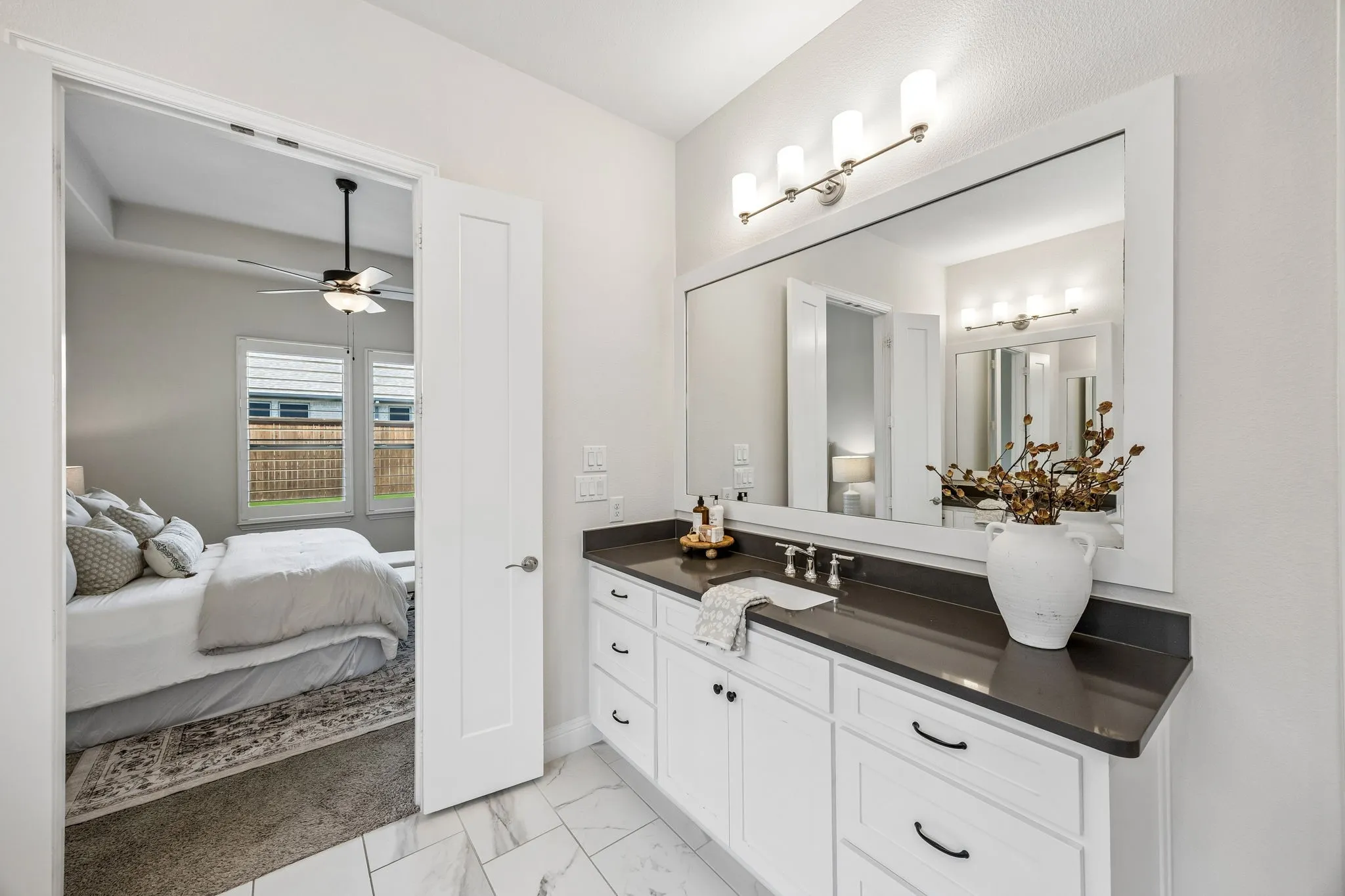 Single Family Residence For Sale in Collin County , 1739 Ellington Drive, Celina, Texas 75009, 4 Bedroom, 4 Bathroom, 3 Garage spaces, 2,520 Sqft, built in 2020, mls#21357643, Real Estate Agent in Celina, Homes For Sale in Collin county, Homes For Sale in Celina, Realtor in Celina Texas, Real Estate Brokerage Independent Realty Texas, Luminita Cordes Realtor