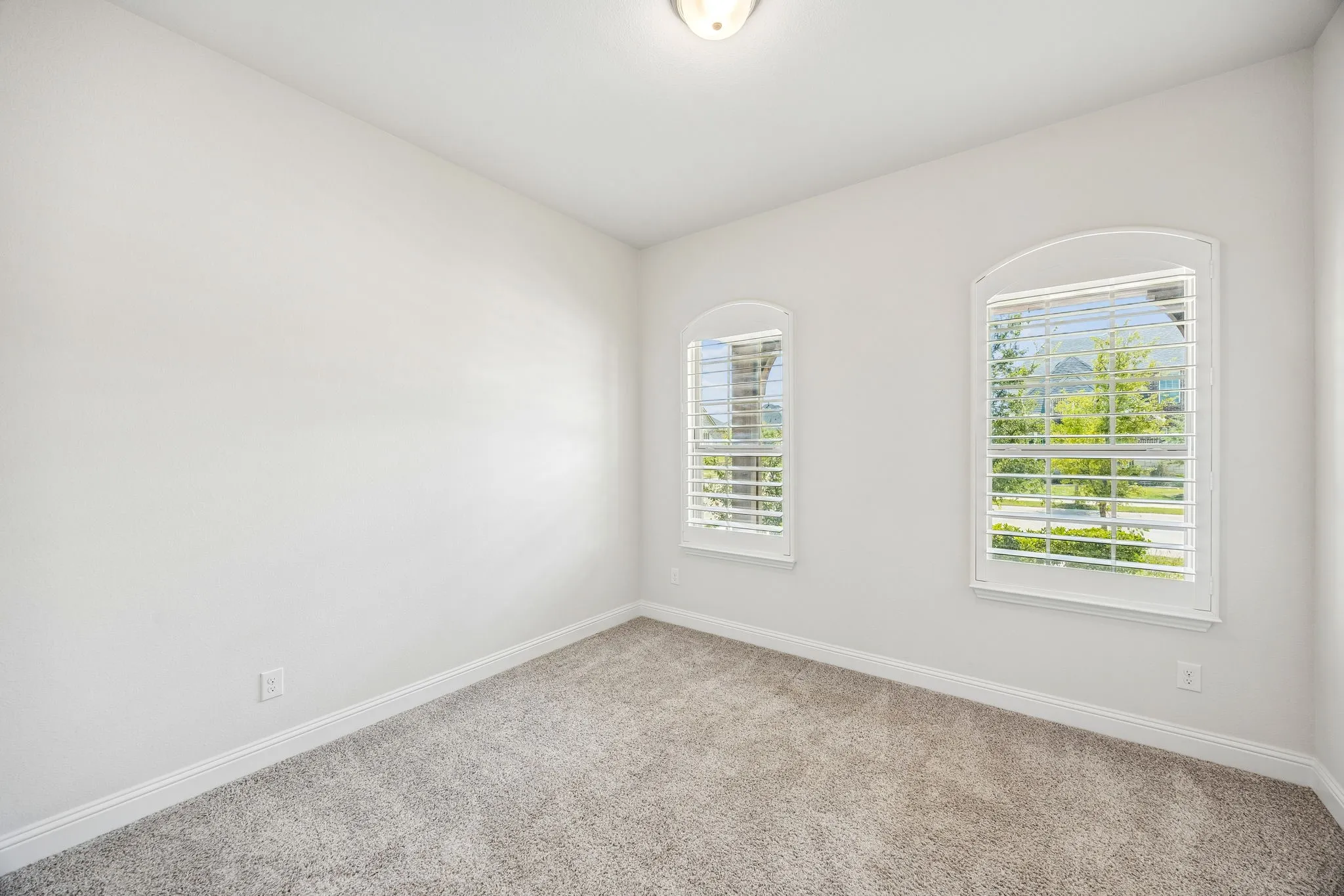 Single Family Residence For Sale in Collin County , 1739 Ellington Drive, Celina, Texas 75009, 4 Bedroom, 4 Bathroom, 3 Garage spaces, 2,520 Sqft, built in 2020, mls#21357643, Real Estate Agent in Celina, Homes For Sale in Collin county, Homes For Sale in Celina, Realtor in Celina Texas, Real Estate Brokerage Independent Realty Texas, Luminita Cordes Realtor