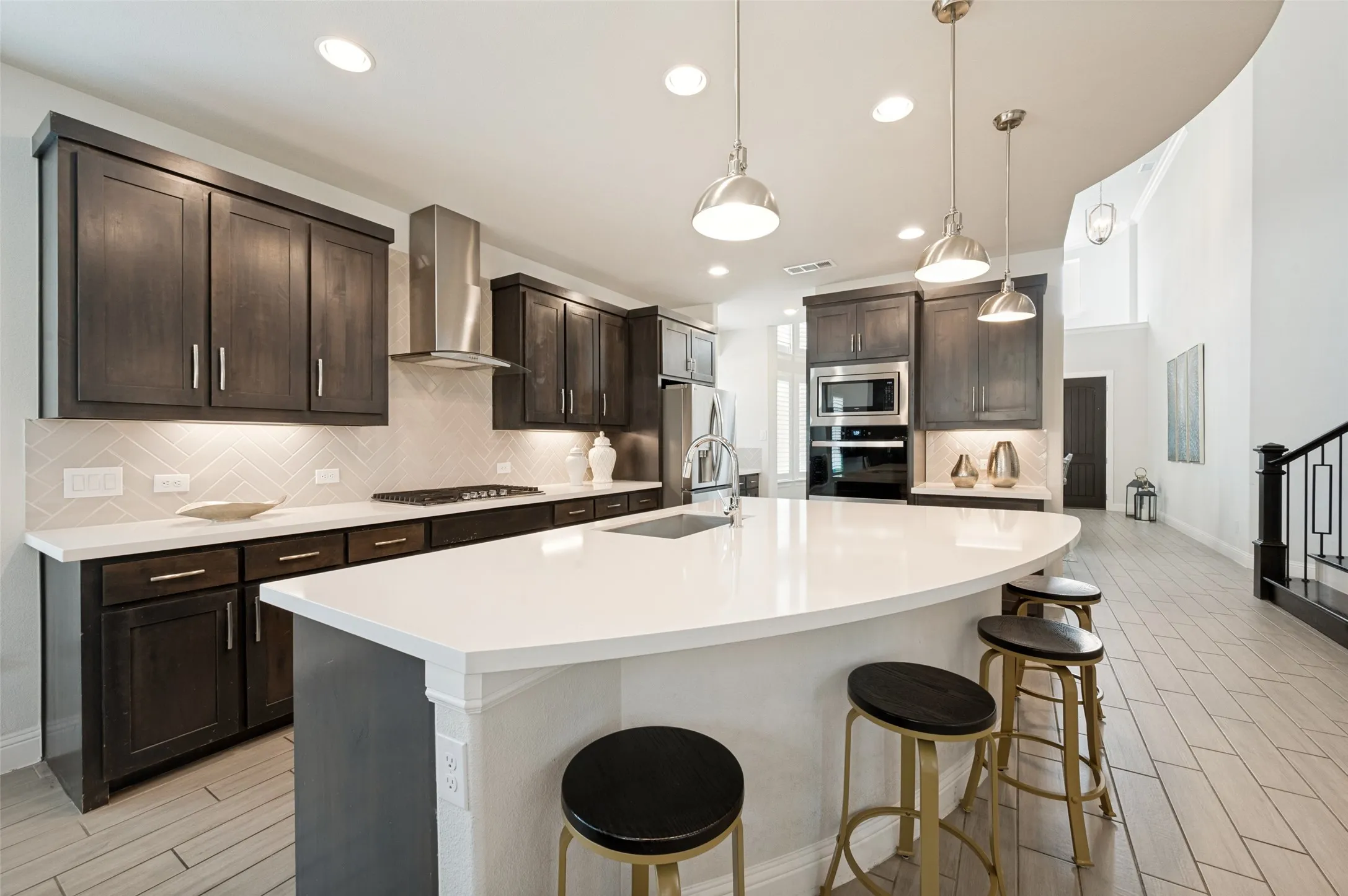 Single Family Residence For Sale in Dallas County , 1935 Stamp Road, Irving, Texas 75062, 5 Bedroom, 4 Bathroom, 2 Garage spaces, 4,031 Sqft, built in 2023, mls#21358561, Real Estate Agent in Irving, Homes For Sale in Dallas county, Homes For Sale in Irving, Realtor in Irving Texas, Real Estate Brokerage Independent Realty Texas, Luminita Cordes Realtor