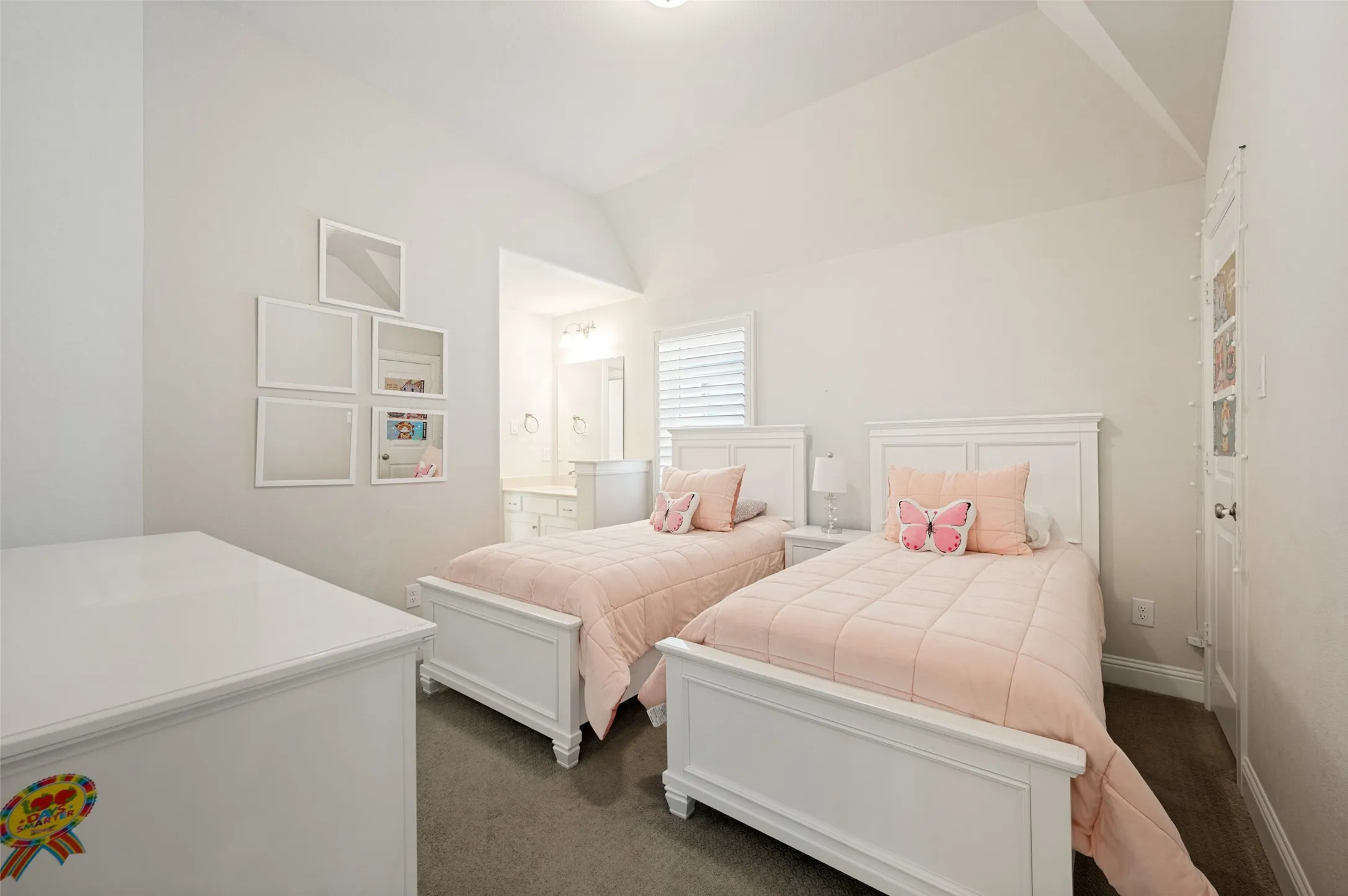Single Family Residence For Sale in Dallas County , 1935 Stamp Road, Irving, Texas 75062, 5 Bedroom, 4 Bathroom, 2 Garage spaces, 4,031 Sqft, built in 2023, mls#21358561, Real Estate Agent in Irving, Homes For Sale in Dallas county, Homes For Sale in Irving, Realtor in Irving Texas, Real Estate Brokerage Independent Realty Texas, Luminita Cordes Realtor