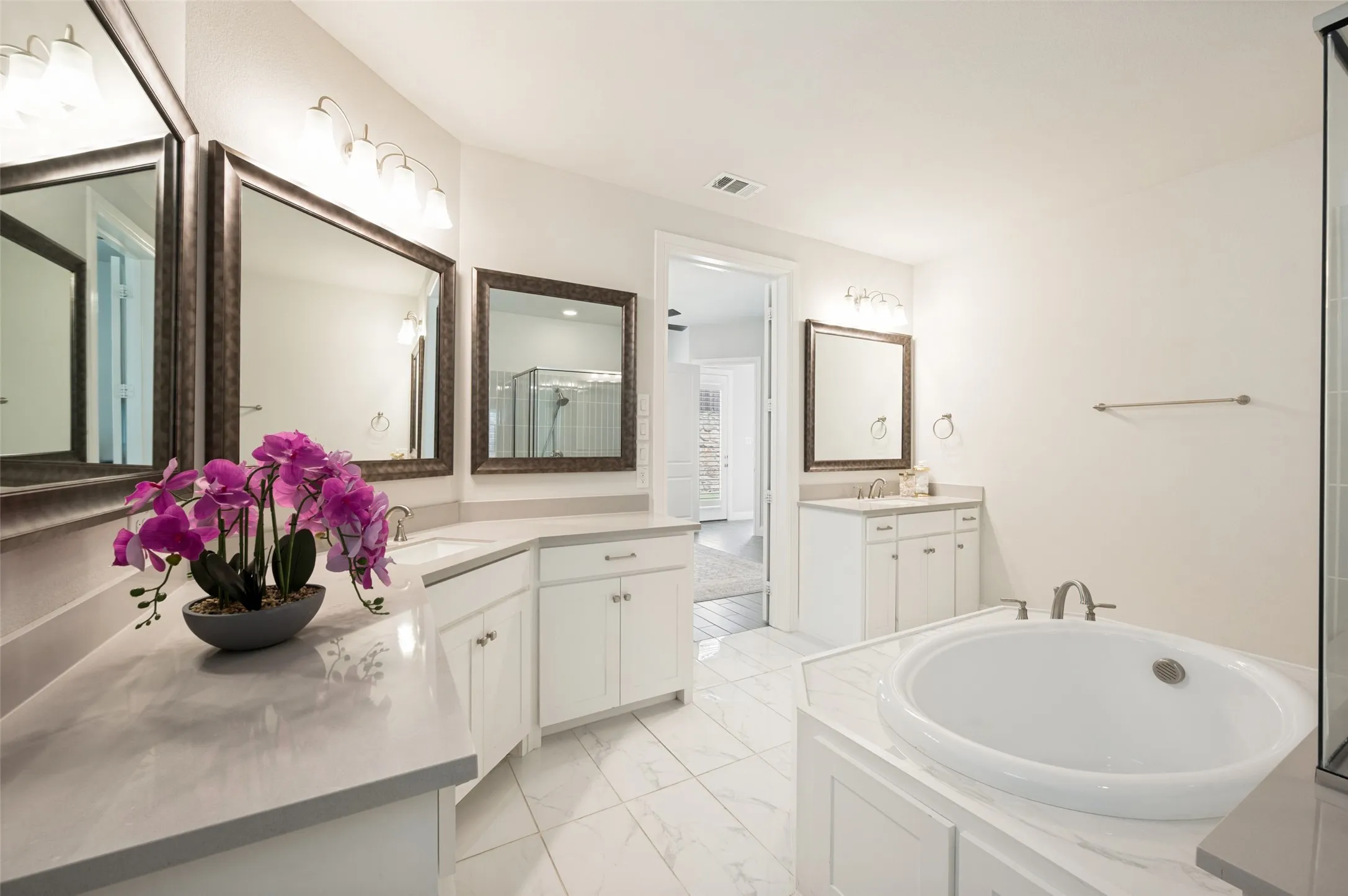 Single Family Residence For Sale in Dallas County , 1935 Stamp Road, Irving, Texas 75062, 5 Bedroom, 4 Bathroom, 2 Garage spaces, 4,031 Sqft, built in 2023, mls#21358561, Real Estate Agent in Irving, Homes For Sale in Dallas county, Homes For Sale in Irving, Realtor in Irving Texas, Real Estate Brokerage Independent Realty Texas, Luminita Cordes Realtor