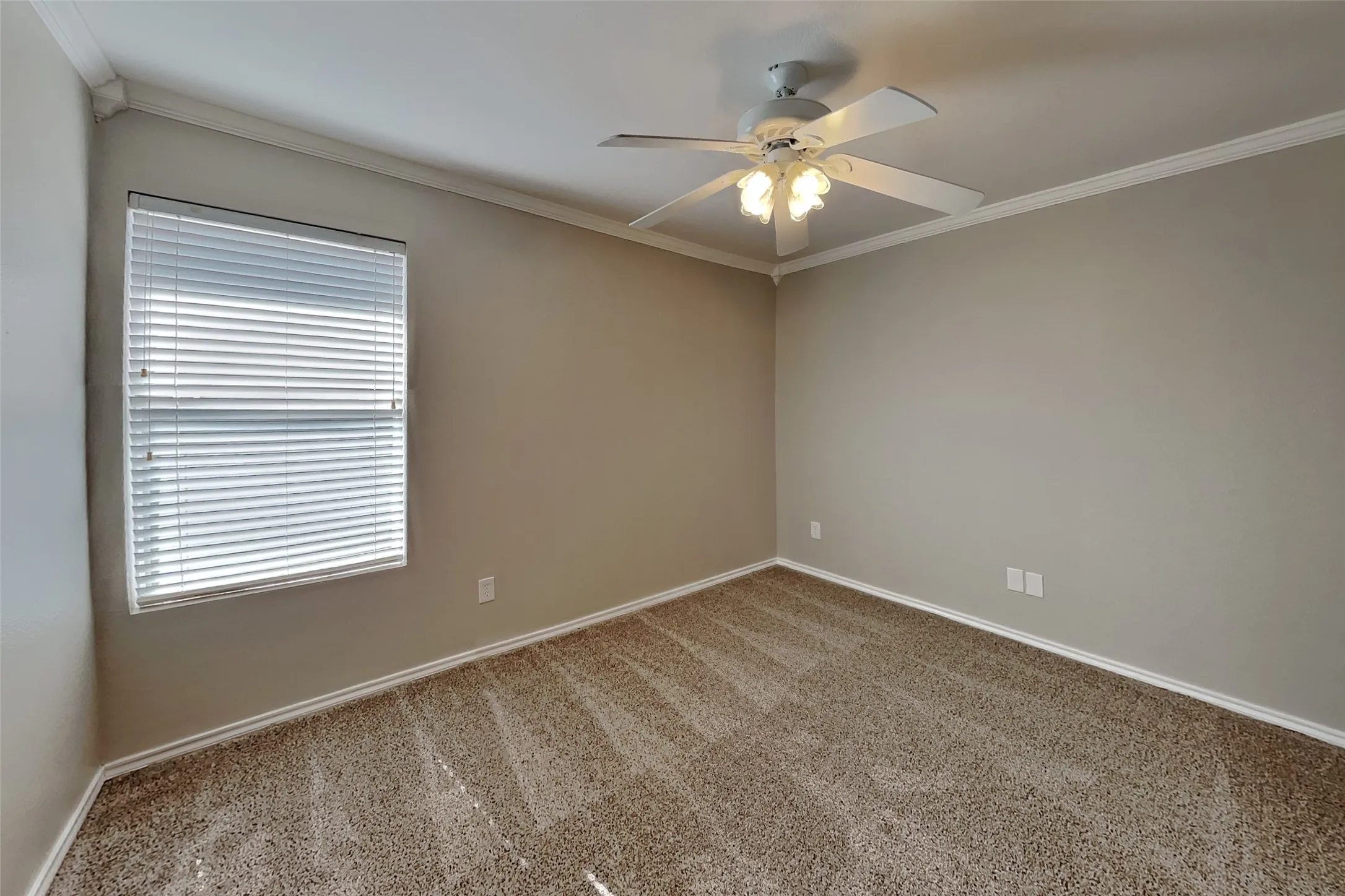 Single Family Residence For Rent in Tarrant County , 3205 Muleshoe Lane, Fort Worth, Texas 76179, 3 Bedroom, 2 Bathroom, 2 Garage spaces, 1,952 Sqft, built in 2000, mls#21358910, Real Estate Agent in Fort Worth, Homes For Rent in Tarrant county, Homes For Rent in Fort Worth, Realtor in Fort Worth Texas, Real Estate Brokerage Independent Realty Texas, Luminita Cordes Realtor