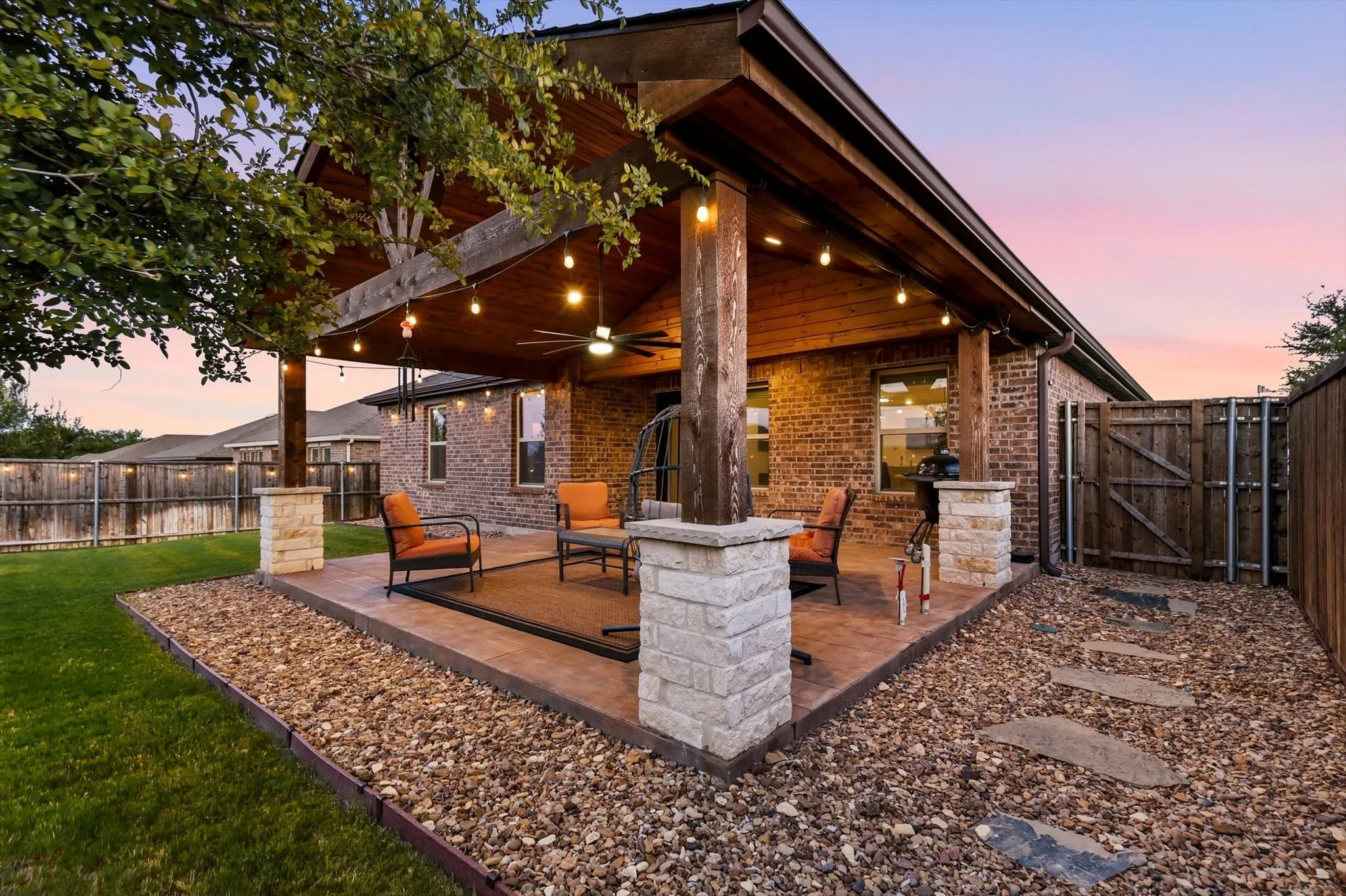 Single Family Residence For Sale in Collin County , 1112 Bois D Arc Lane, Anna, Texas 75409, 4 Bedroom, 2 Bathroom, 2 Garage spaces, 2,059 Sqft, built in 2020, mls#21355642, Real Estate Agent in Anna, Homes For Sale in Collin county, Homes For Sale in Anna, Realtor in Anna Texas, Real Estate Brokerage Independent Realty Texas, Luminita Cordes Realtor