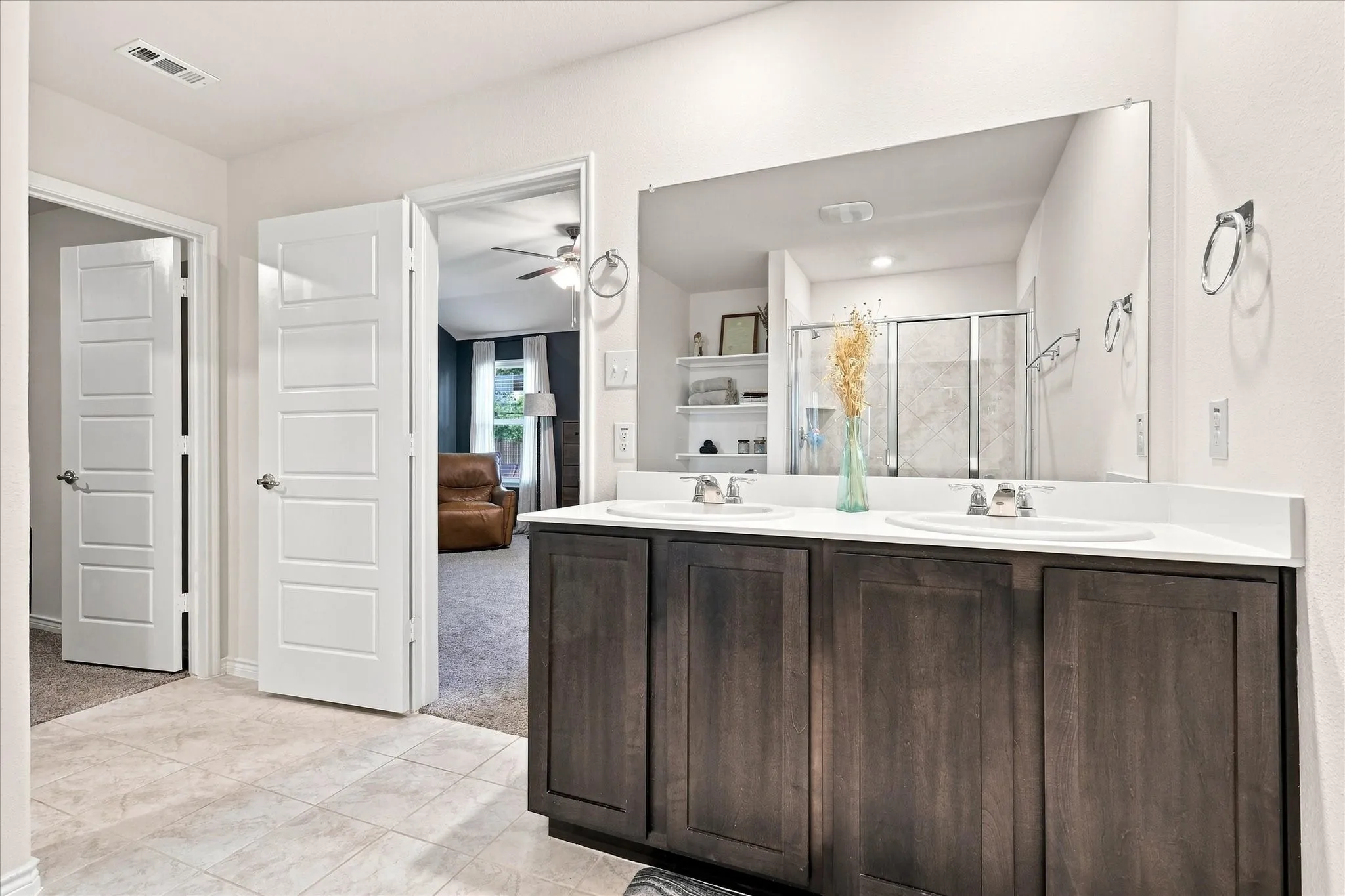 Single Family Residence For Sale in Collin County , 1112 Bois D Arc Lane, Anna, Texas 75409, 4 Bedroom, 2 Bathroom, 2 Garage spaces, 2,059 Sqft, built in 2020, mls#21355642, Real Estate Agent in Anna, Homes For Sale in Collin county, Homes For Sale in Anna, Realtor in Anna Texas, Real Estate Brokerage Independent Realty Texas, Luminita Cordes Realtor