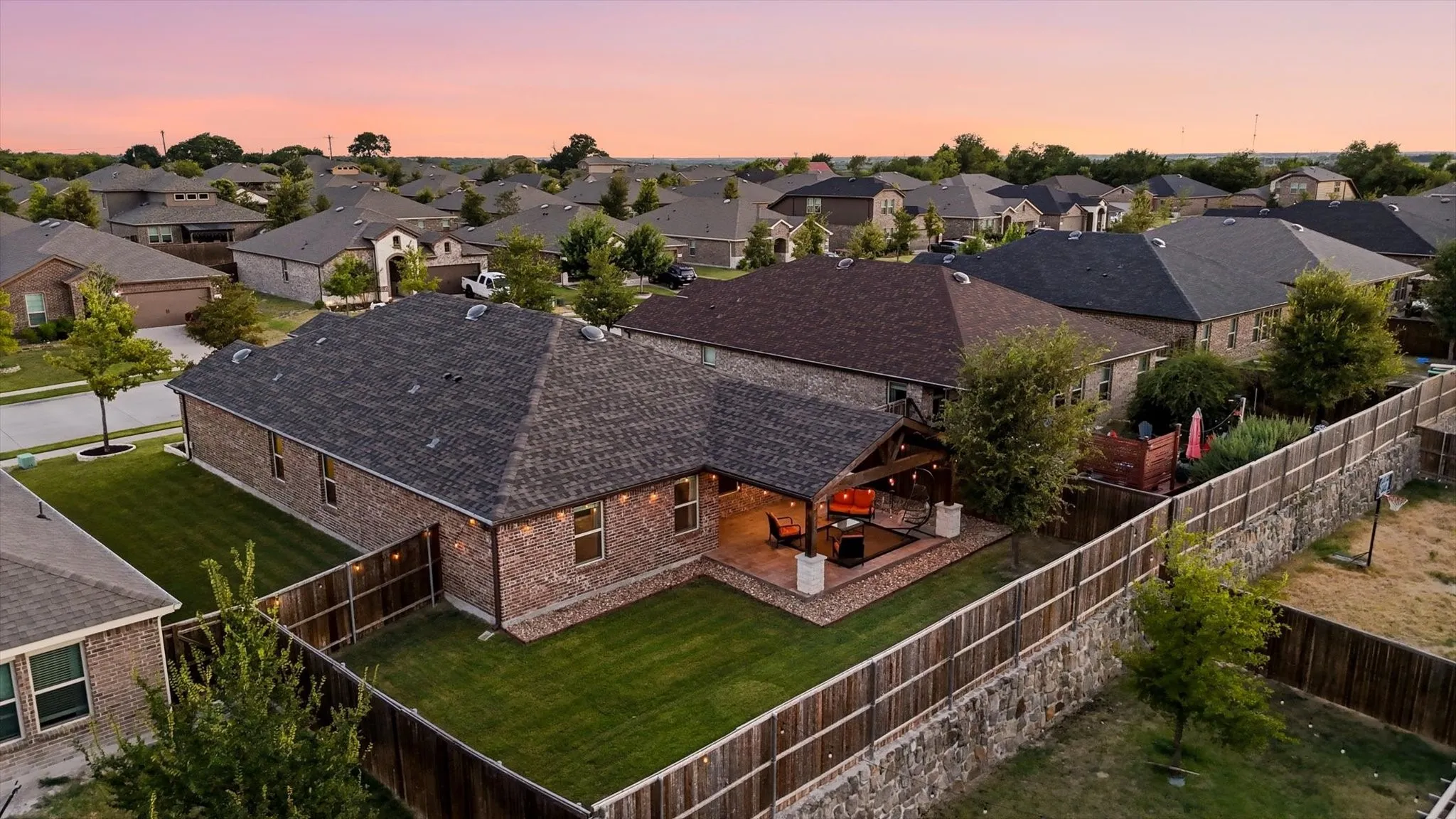 Single Family Residence For Sale in Collin County , 1112 Bois D Arc Lane, Anna, Texas 75409, 4 Bedroom, 2 Bathroom, 2 Garage spaces, 2,059 Sqft, built in 2020, mls#21355642, Real Estate Agent in Anna, Homes For Sale in Collin county, Homes For Sale in Anna, Realtor in Anna Texas, Real Estate Brokerage Independent Realty Texas, Luminita Cordes Realtor