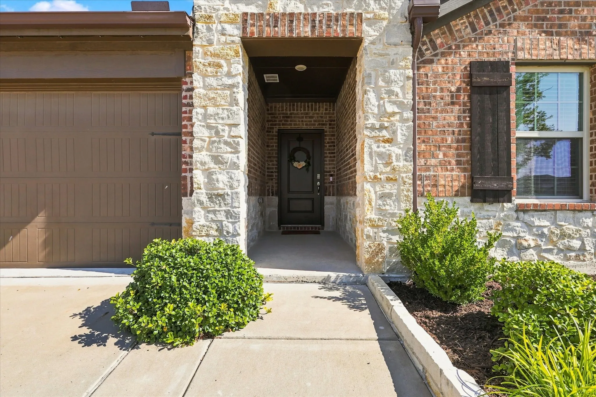 Single Family Residence For Sale in Collin County , 1112 Bois D Arc Lane, Anna, Texas 75409, 4 Bedroom, 2 Bathroom, 2 Garage spaces, 2,059 Sqft, built in 2020, mls#21355642, Real Estate Agent in Anna, Homes For Sale in Collin county, Homes For Sale in Anna, Realtor in Anna Texas, Real Estate Brokerage Independent Realty Texas, Luminita Cordes Realtor