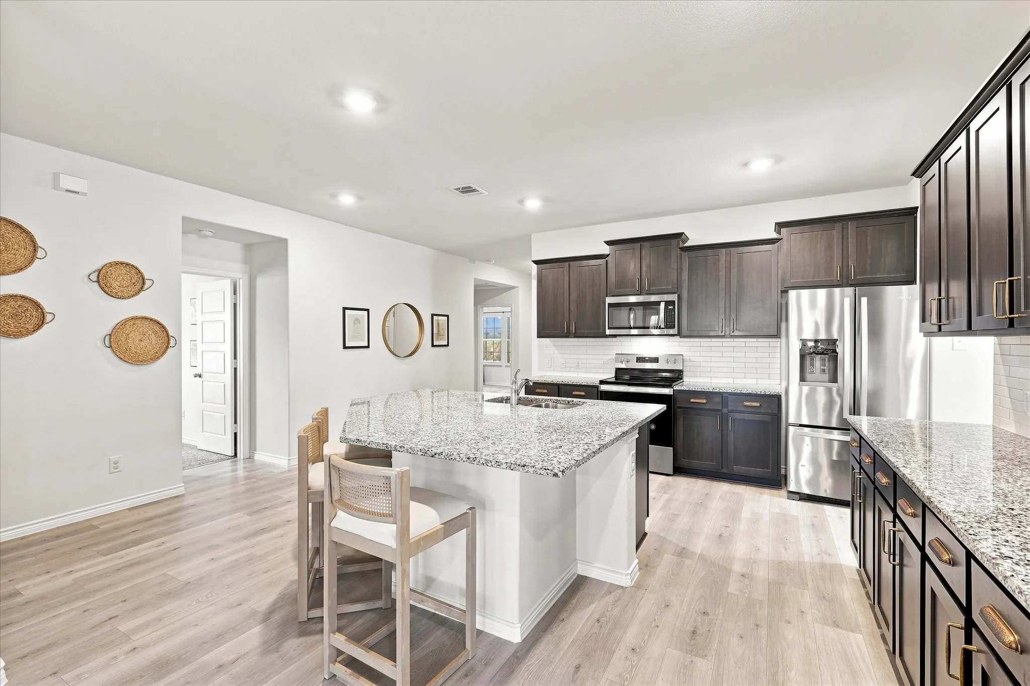 Single Family Residence For Sale in Collin County , 1112 Bois D Arc Lane, Anna, Texas 75409, 4 Bedroom, 2 Bathroom, 2 Garage spaces, 2,059 Sqft, built in 2020, mls#21355642, Real Estate Agent in Anna, Homes For Sale in Collin county, Homes For Sale in Anna, Realtor in Anna Texas, Real Estate Brokerage Independent Realty Texas, Luminita Cordes Realtor