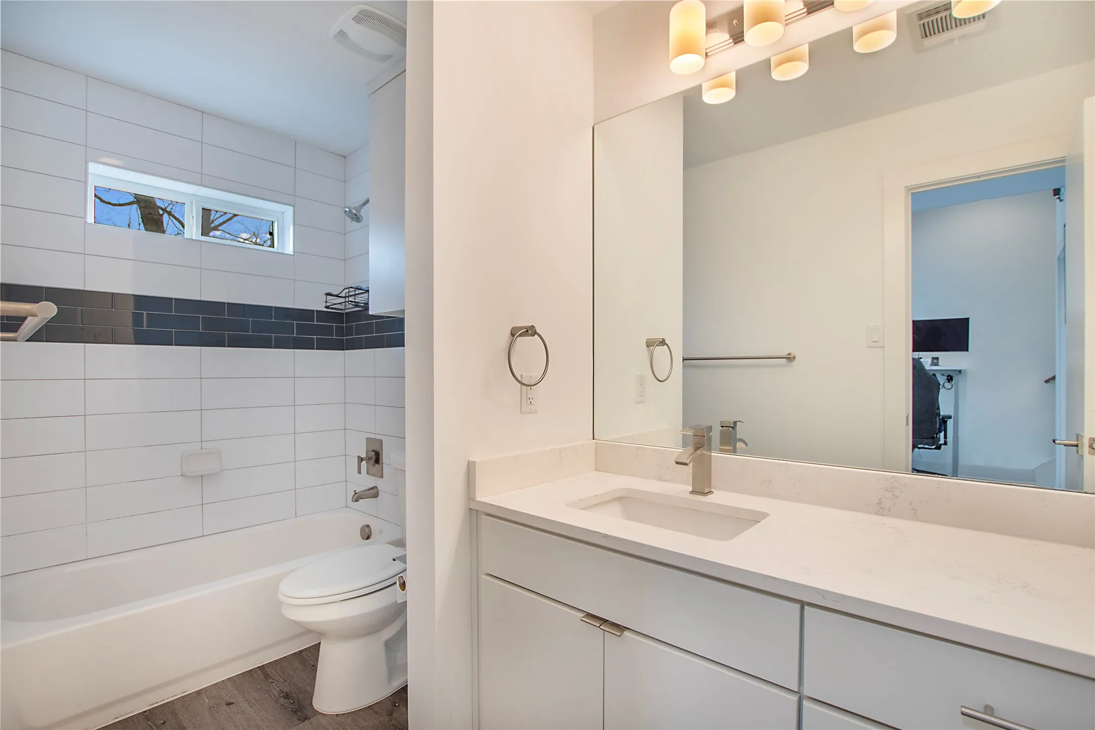 Townhouse For Sale in Dallas County , 4634 Virginia Avenue, Dallas, Texas 75204, 3 Bedroom, 4 Bathroom, 2 Garage spaces, 2,260 Sqft, built in 2019, Price $575,000, mls#21358809, Real Estate Agent in Dallas, Homes For Sale in Dallas county, Homes For Sale in Dallas, Realtor in Dallas Texas, Real Estate Brokerage Independent Realty Texas, Luminita Cordes Realtor