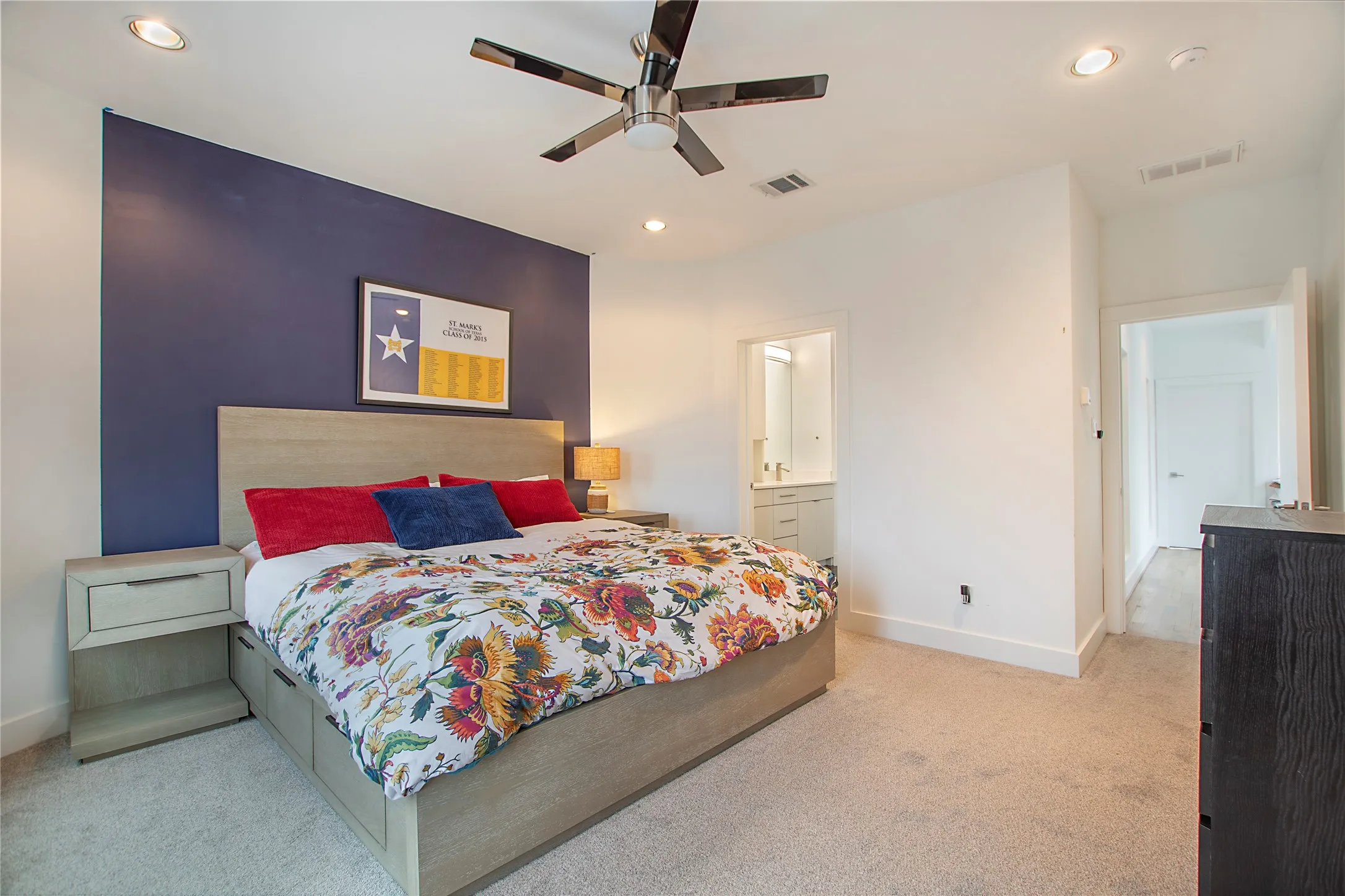 Townhouse For Sale in Dallas County , 4634 Virginia Avenue, Dallas, Texas 75204, 3 Bedroom, 4 Bathroom, 2 Garage spaces, 2,260 Sqft, built in 2019, Price $575,000, mls#21358809, Real Estate Agent in Dallas, Homes For Sale in Dallas county, Homes For Sale in Dallas, Realtor in Dallas Texas, Real Estate Brokerage Independent Realty Texas, Luminita Cordes Realtor