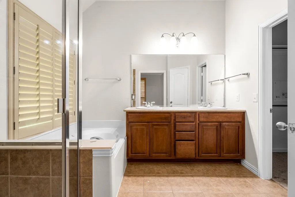 Single Family Residence For Rent in Collin County , 8731 Dancliff Drive, Frisco, Texas 75033, 4 Bedroom, 3 Bathroom, 2 Garage spaces, 2,094 Sqft, built in 2005, mls#21358743, Real Estate Agent in Frisco, Homes For Rent in Collin county, Homes For Rent in Frisco, Realtor in Frisco Texas, Real Estate Brokerage Independent Realty Texas, Luminita Cordes Realtor