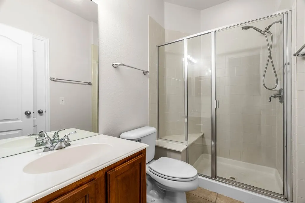 Single Family Residence For Rent in Collin County , 8731 Dancliff Drive, Frisco, Texas 75033, 4 Bedroom, 3 Bathroom, 2 Garage spaces, 2,094 Sqft, built in 2005, mls#21358743, Real Estate Agent in Frisco, Homes For Rent in Collin county, Homes For Rent in Frisco, Realtor in Frisco Texas, Real Estate Brokerage Independent Realty Texas, Luminita Cordes Realtor
