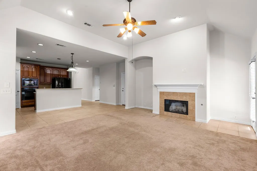 Single Family Residence For Rent in Collin County , 8731 Dancliff Drive, Frisco, Texas 75033, 4 Bedroom, 3 Bathroom, 2 Garage spaces, 2,094 Sqft, built in 2005, mls#21358743, Real Estate Agent in Frisco, Homes For Rent in Collin county, Homes For Rent in Frisco, Realtor in Frisco Texas, Real Estate Brokerage Independent Realty Texas, Luminita Cordes Realtor
