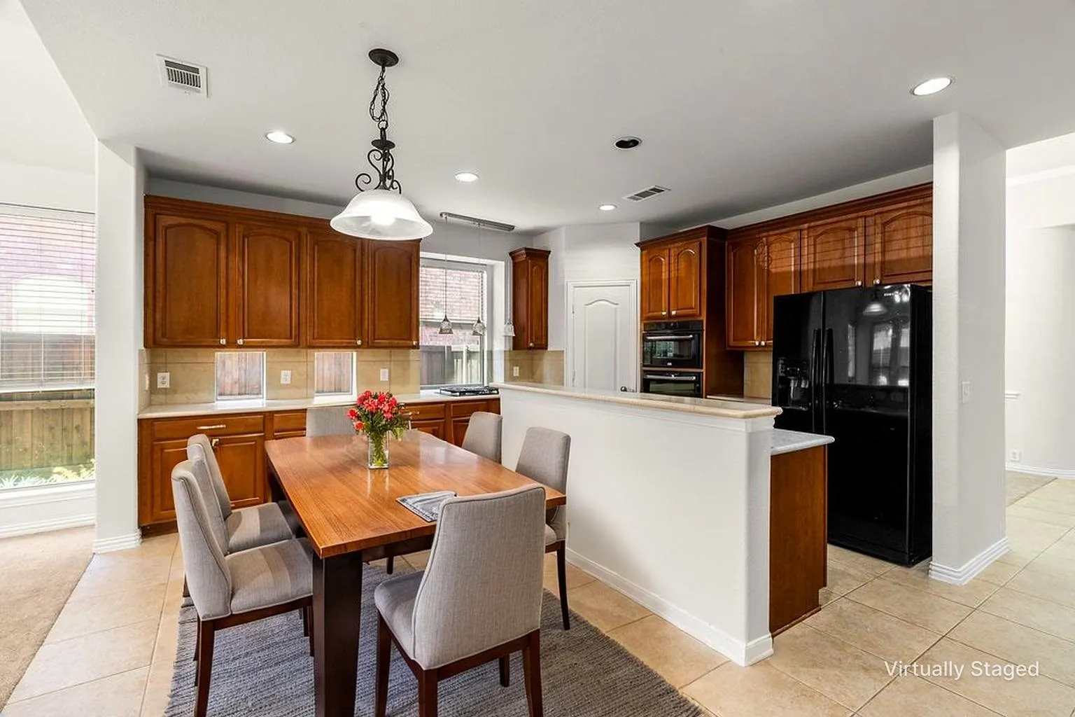 Single Family Residence For Rent in Collin County , 8731 Dancliff Drive, Frisco, Texas 75033, 4 Bedroom, 3 Bathroom, 2 Garage spaces, 2,094 Sqft, built in 2005, mls#21358743, Real Estate Agent in Frisco, Homes For Rent in Collin county, Homes For Rent in Frisco, Realtor in Frisco Texas, Real Estate Brokerage Independent Realty Texas, Luminita Cordes Realtor