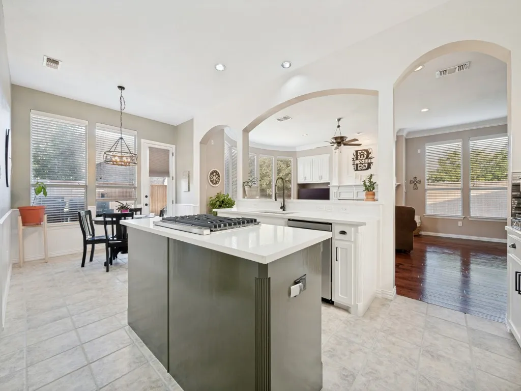 Single Family Residence For Sale in Denton County , 8201 Mckenzie Court, Frisco, Texas 75036, 5 Bedroom, 4 Bathroom, 3 Garage spaces, 3,893 Sqft, built in 2001, Price $700,000, mls#21358752, Real Estate Agent in Frisco, Homes For Sale in Denton county, Homes For Sale in Frisco, Realtor in Frisco Texas, Real Estate Brokerage Independent Realty Texas, Luminita Cordes Realtor