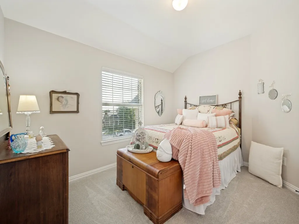 Single Family Residence For Sale in Denton County , 8201 Mckenzie Court, Frisco, Texas 75036, 5 Bedroom, 4 Bathroom, 3 Garage spaces, 3,893 Sqft, built in 2001, Price $700,000, mls#21358752, Real Estate Agent in Frisco, Homes For Sale in Denton county, Homes For Sale in Frisco, Realtor in Frisco Texas, Real Estate Brokerage Independent Realty Texas, Luminita Cordes Realtor