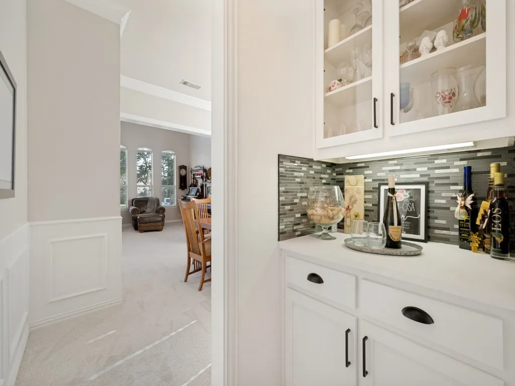 Single Family Residence For Sale in Denton County , 8201 Mckenzie Court, Frisco, Texas 75036, 5 Bedroom, 4 Bathroom, 3 Garage spaces, 3,893 Sqft, built in 2001, Price $700,000, mls#21358752, Real Estate Agent in Frisco, Homes For Sale in Denton county, Homes For Sale in Frisco, Realtor in Frisco Texas, Real Estate Brokerage Independent Realty Texas, Luminita Cordes Realtor