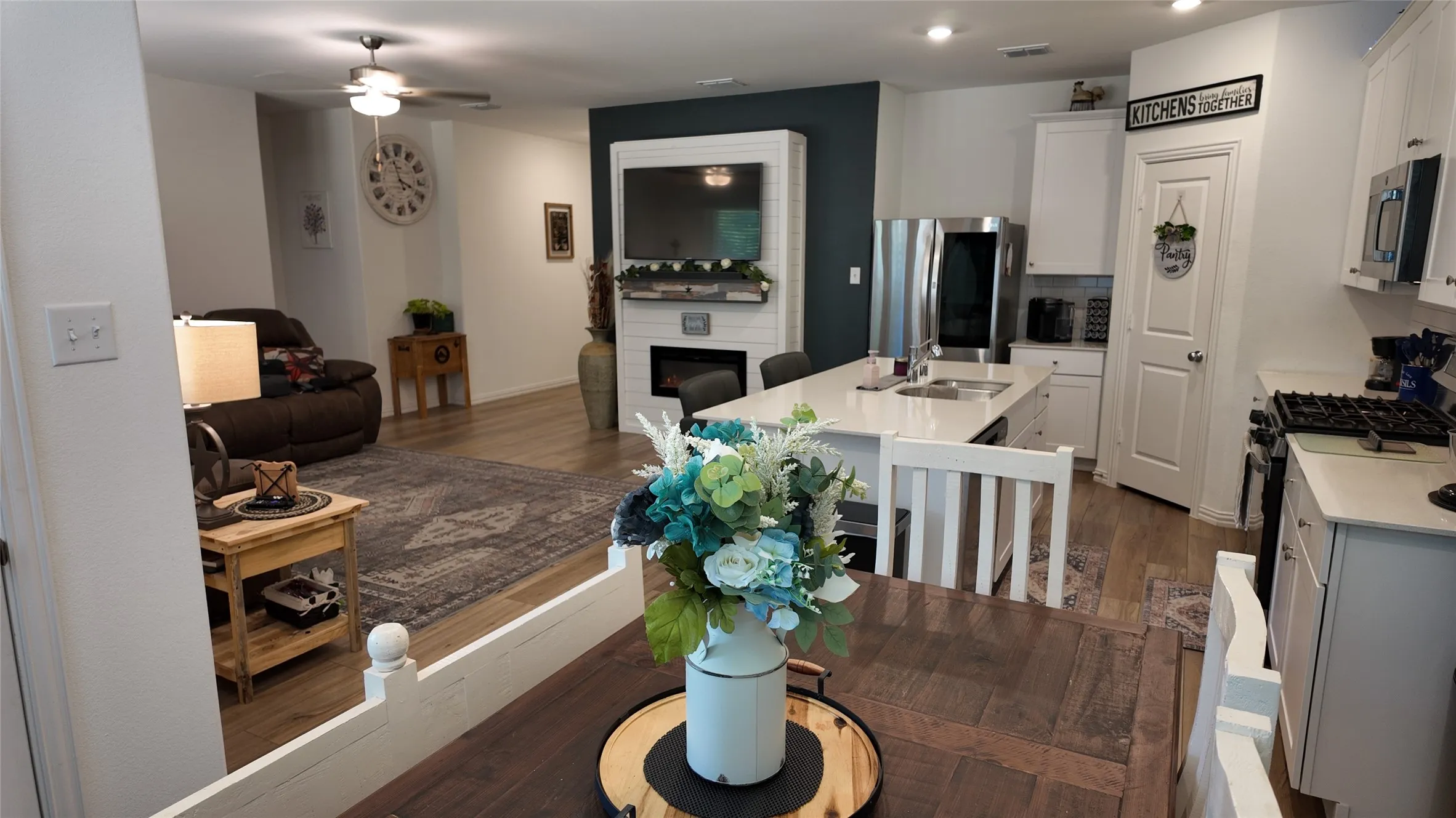 Single Family Residence For Sale in Tarrant County , 1221 Pistachio Drive, Azle, Texas 76020, 4 Bedroom, 2 Bathroom, 2 Garage spaces, 1,866 Sqft, built in 2023, mls#21358871, Real Estate Agent in Azle, Homes For Sale in Tarrant county, Homes For Sale in Azle, Realtor in Azle Texas, Real Estate Brokerage Independent Realty Texas, Luminita Cordes Realtor