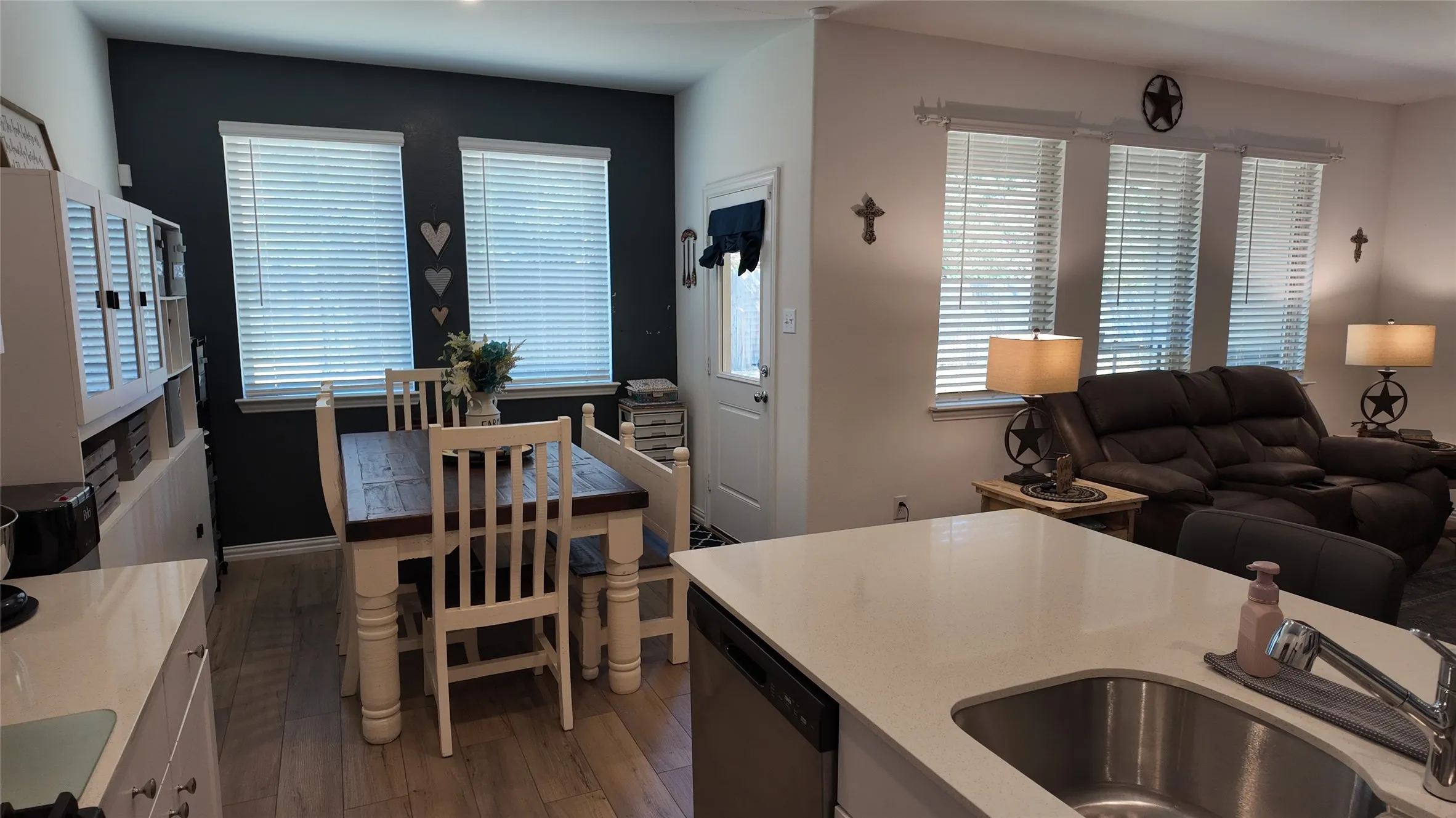 Single Family Residence For Sale in Tarrant County , 1221 Pistachio Drive, Azle, Texas 76020, 4 Bedroom, 2 Bathroom, 2 Garage spaces, 1,866 Sqft, built in 2023, mls#21358871, Real Estate Agent in Azle, Homes For Sale in Tarrant county, Homes For Sale in Azle, Realtor in Azle Texas, Real Estate Brokerage Independent Realty Texas, Luminita Cordes Realtor