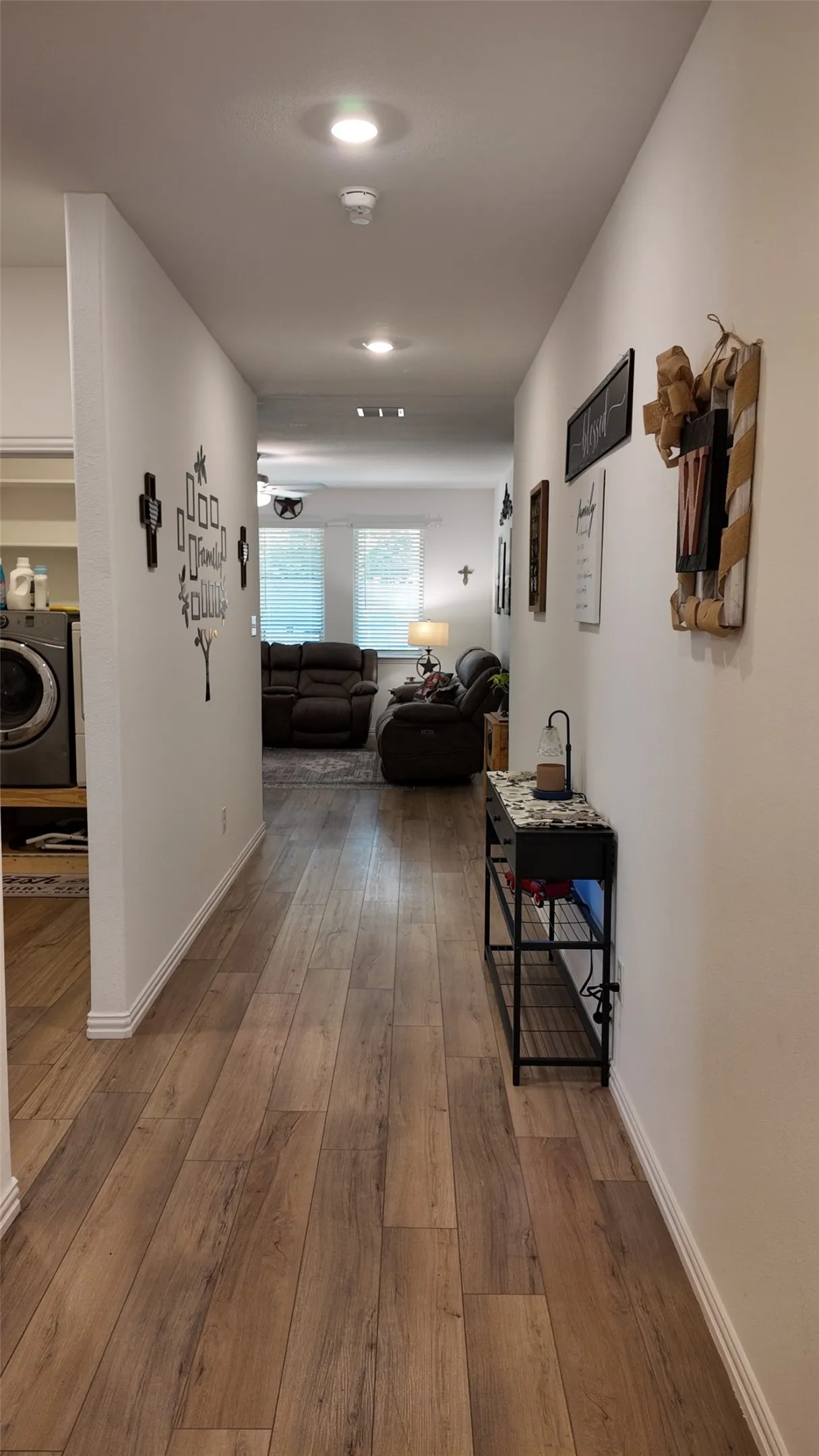 Single Family Residence For Sale in Tarrant County , 1221 Pistachio Drive, Azle, Texas 76020, 4 Bedroom, 2 Bathroom, 2 Garage spaces, 1,866 Sqft, built in 2023, mls#21358871, Real Estate Agent in Azle, Homes For Sale in Tarrant county, Homes For Sale in Azle, Realtor in Azle Texas, Real Estate Brokerage Independent Realty Texas, Luminita Cordes Realtor