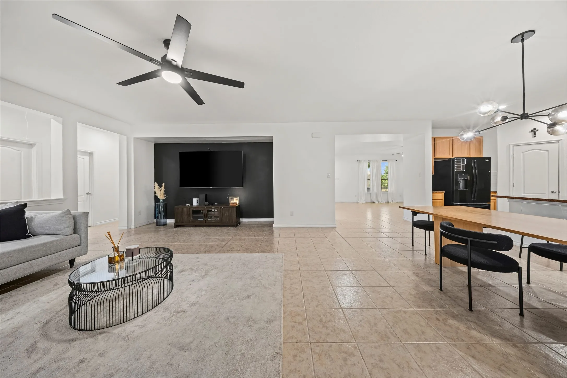 Single Family Residence For Sale in Dallas County , 741 Jewelflower Drive, De Soto, Texas 75115, 4 Bedroom, 2 Bathroom, 2 Garage spaces, 2,349 Sqft, built in 2016, mls#21358660, Real Estate Agent in De Soto, Homes For Sale in Dallas county, Homes For Sale in De Soto, Realtor in De Soto Texas, Real Estate Brokerage Independent Realty Texas, Luminita Cordes Realtor