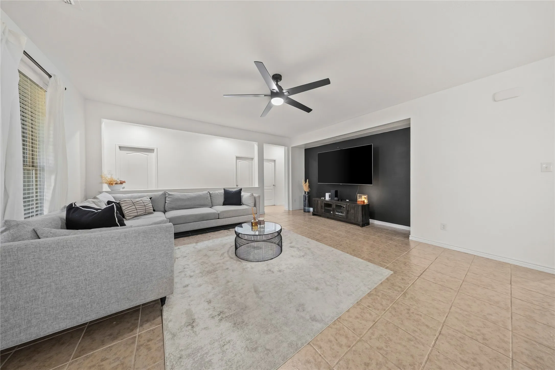Single Family Residence For Sale in Dallas County , 741 Jewelflower Drive, De Soto, Texas 75115, 4 Bedroom, 2 Bathroom, 2 Garage spaces, 2,349 Sqft, built in 2016, mls#21358660, Real Estate Agent in De Soto, Homes For Sale in Dallas county, Homes For Sale in De Soto, Realtor in De Soto Texas, Real Estate Brokerage Independent Realty Texas, Luminita Cordes Realtor