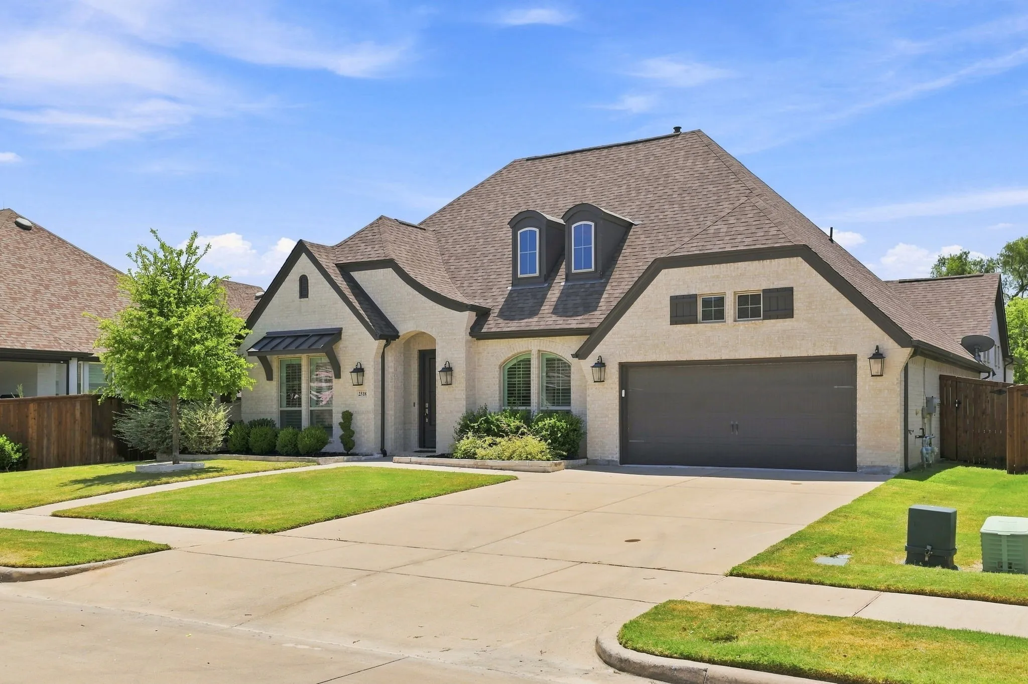 Single Family Residence For Sale in Collin County , 2318 Jefferson Avenue, Melissa, Texas 75454, 4 Bedroom, 5 Bathroom, 3 Garage spaces, 3,554 Sqft, built in 2019, mls#21356738, Real Estate Agent in Melissa, Homes For Sale in Collin county, Homes For Sale in Melissa, Realtor in Melissa Texas, Real Estate Brokerage Independent Realty Texas, Luminita Cordes Realtor