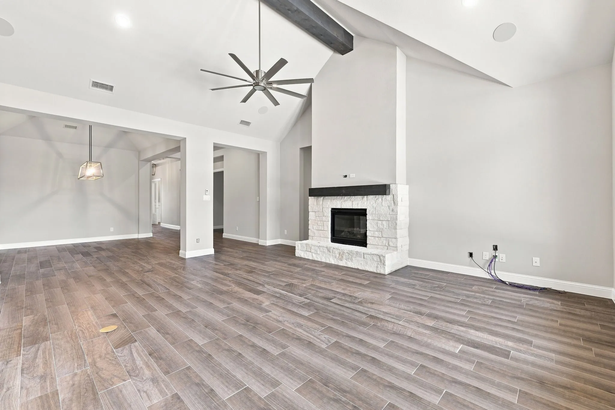 Single Family Residence For Sale in Collin County , 2318 Jefferson Avenue, Melissa, Texas 75454, 4 Bedroom, 5 Bathroom, 3 Garage spaces, 3,554 Sqft, built in 2019, mls#21356738, Real Estate Agent in Melissa, Homes For Sale in Collin county, Homes For Sale in Melissa, Realtor in Melissa Texas, Real Estate Brokerage Independent Realty Texas, Luminita Cordes Realtor